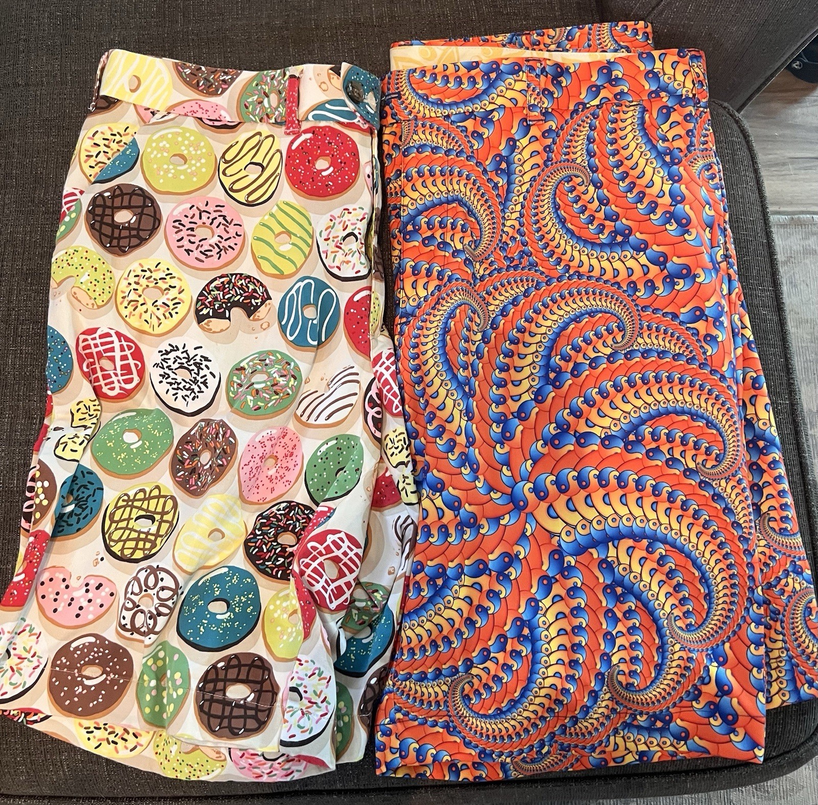 Loudmouth Men\'s Golf Shorts - Lot of 2 - Sz 40 - Donut & Psychadelic Yin Yang Loudmouth Men\'s Golf Shorts - Lot of 2 - Sz 40 - Donut & Psychadelic Yin Yang