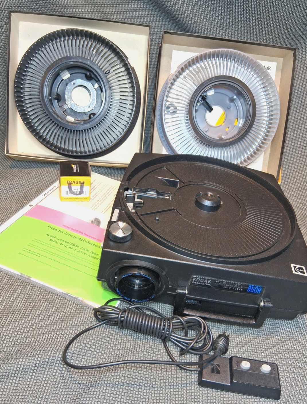 KODAK Carousel 850H Professionally  Serviced - Top of the Consumer Line #(26343)