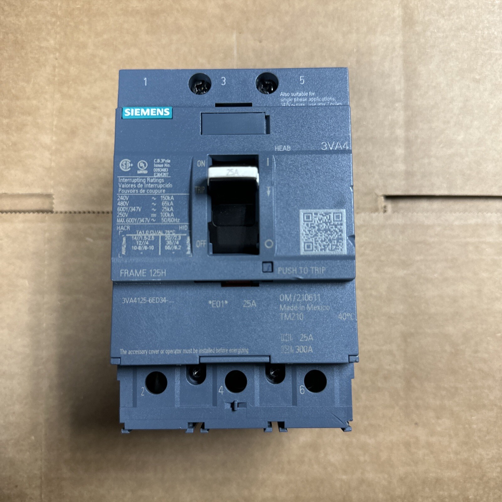 NEW Pull Out Siemens CIRCUIT BREAKER  480V 3VA4125-6ed34-0aa0 3 Pole 25 Amp