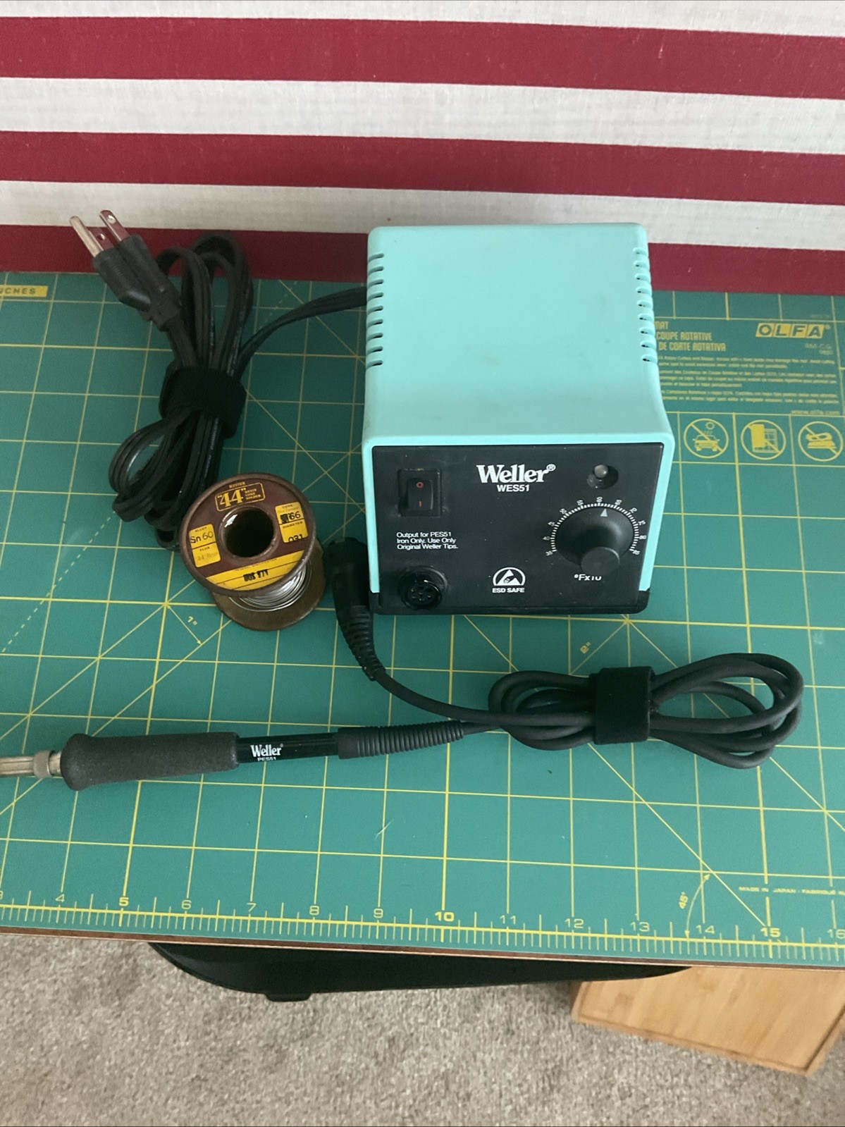 Weller WES51 Soldering Station ESD Safe 60W 120V Power Unit and Soldering Iron Weller WES51 Soldering Station ESD Safe 60W 120V Power Unit and Soldering Iron
