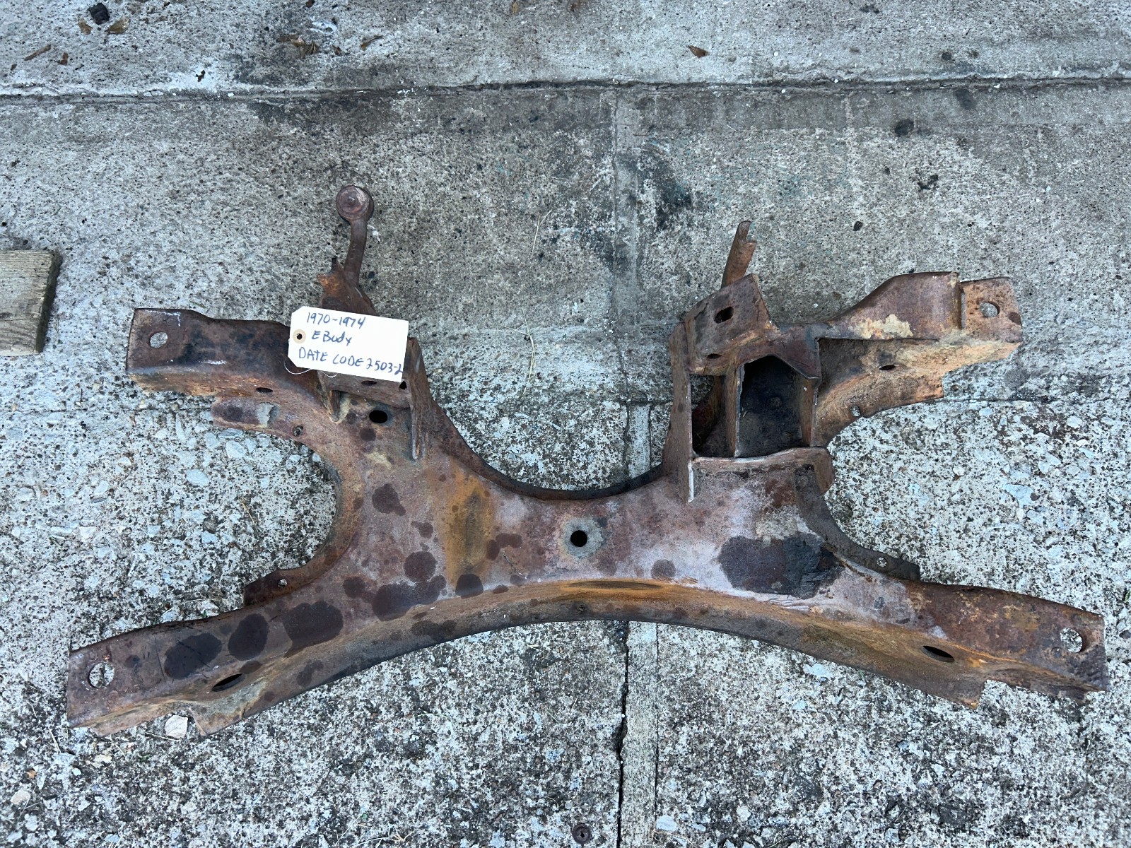 1974 PLYMOUTH BARRACUDA DODGE CHALLENGER FRONT K-FRAME E-BODY 1970-1974 1974 PLYMOUTH BARRACUDA DODGE CHALLENGER FRONT K-FRAME E-BODY 1970-1974