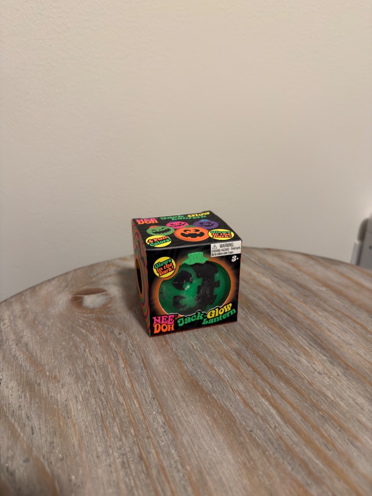 AUTHENTIC Schylling NeeDoh JACK GLOW LANTERN GREEN Glow in the Dark NEW SO RARE