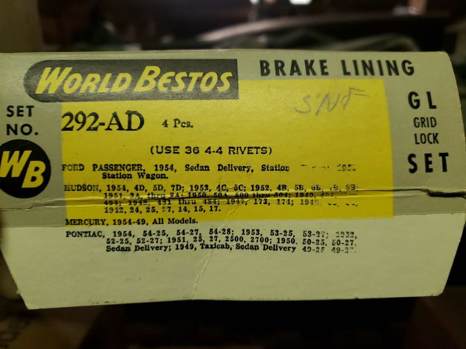 NORS WORLD BESTOS 292-D BRAKE SHOE LINING (4) 54 Ford,49-54 Merc,49-54 Pontiac 