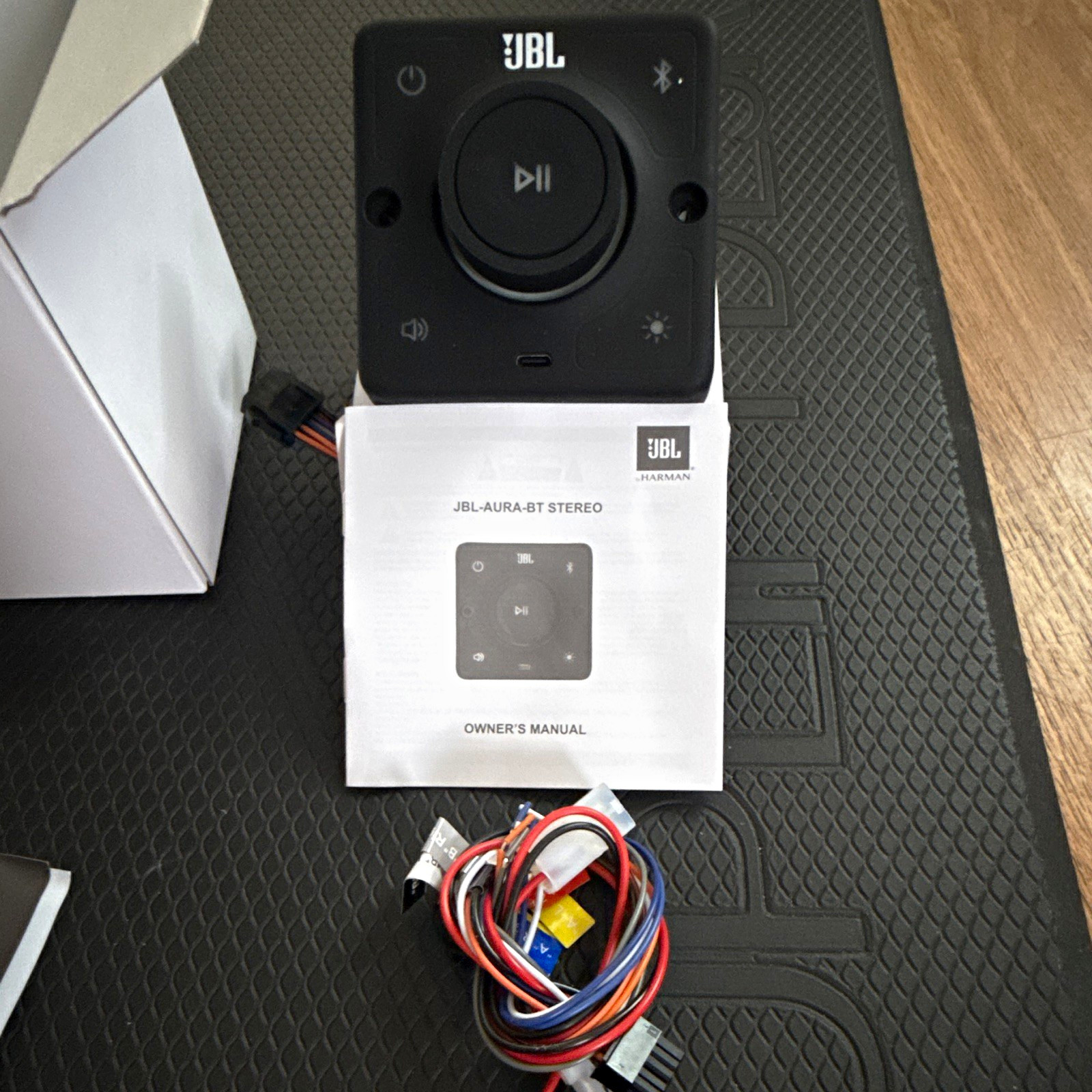 JBL AURA-BT Bluetooth RV Marine Stereo 12V Receiver Controller New