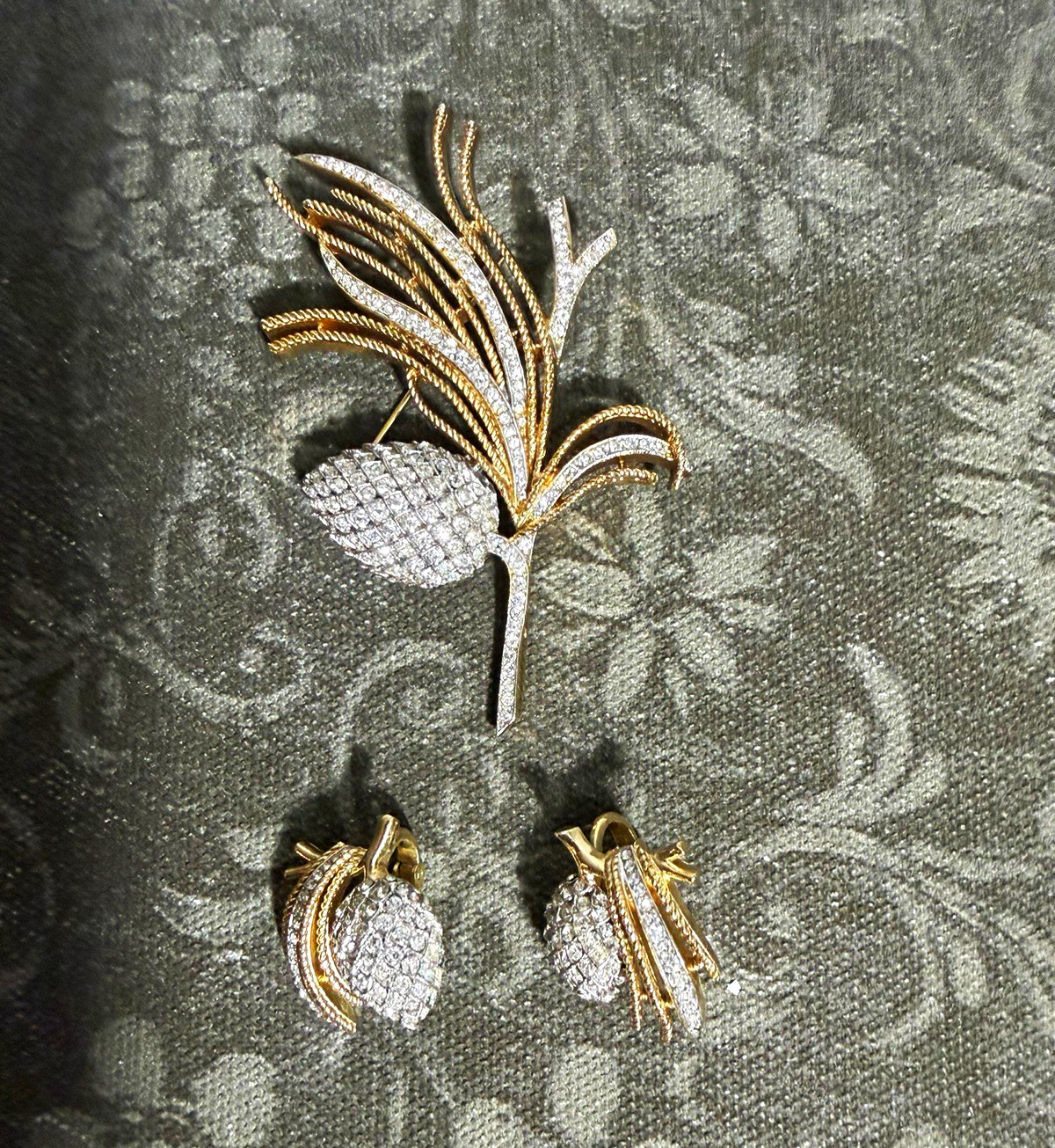 RARE 1956 Crown Trifari Alfred Philippe Egret Brooch Earrings Set Rhinestone