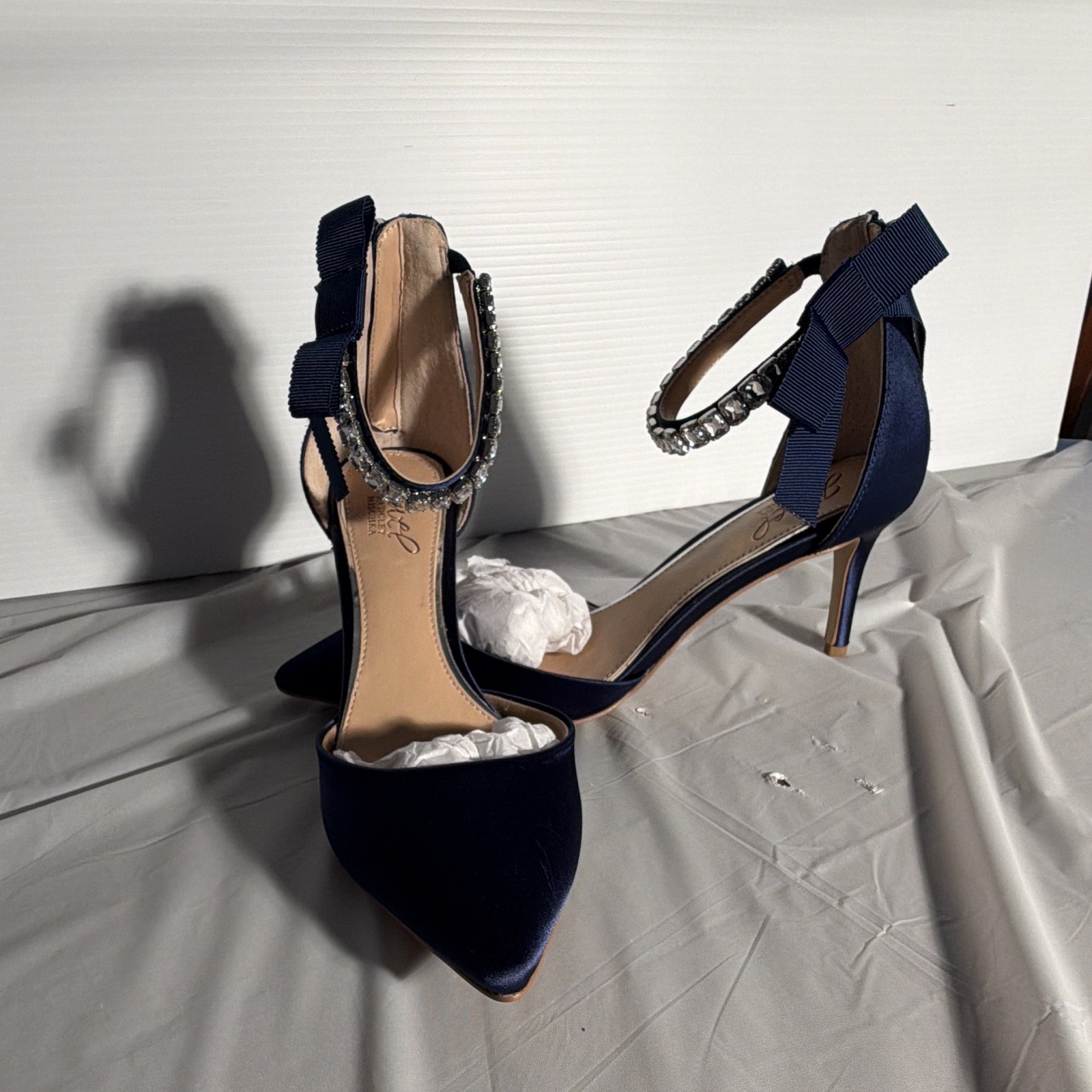 Jewel Badgley Mischka Women\'s Navy Blue Heels - Size 8 Jewel Badgley Mischka Women\'s Navy Blue Heels - Size 8