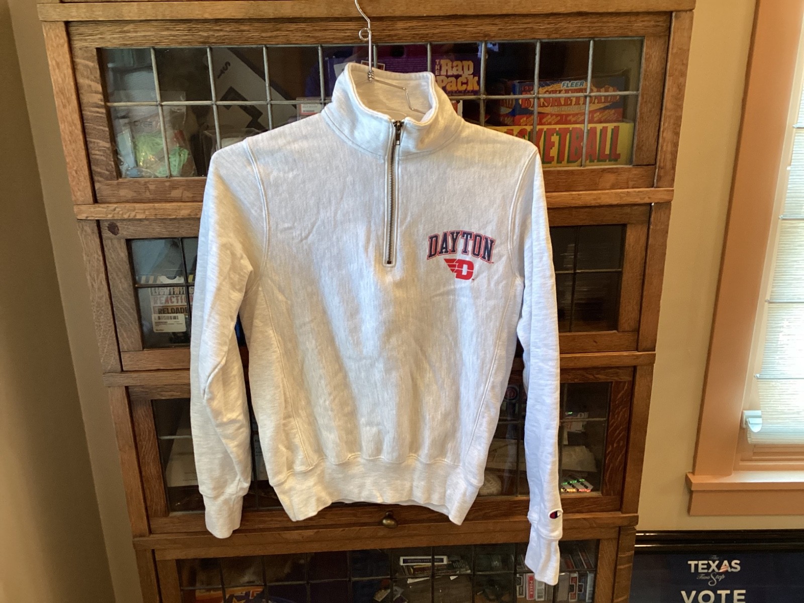 VTG Dayton Flyers Gray 1/4 Zip CHAMPION Reverse Weave Sweatshirt SZ S - Cool