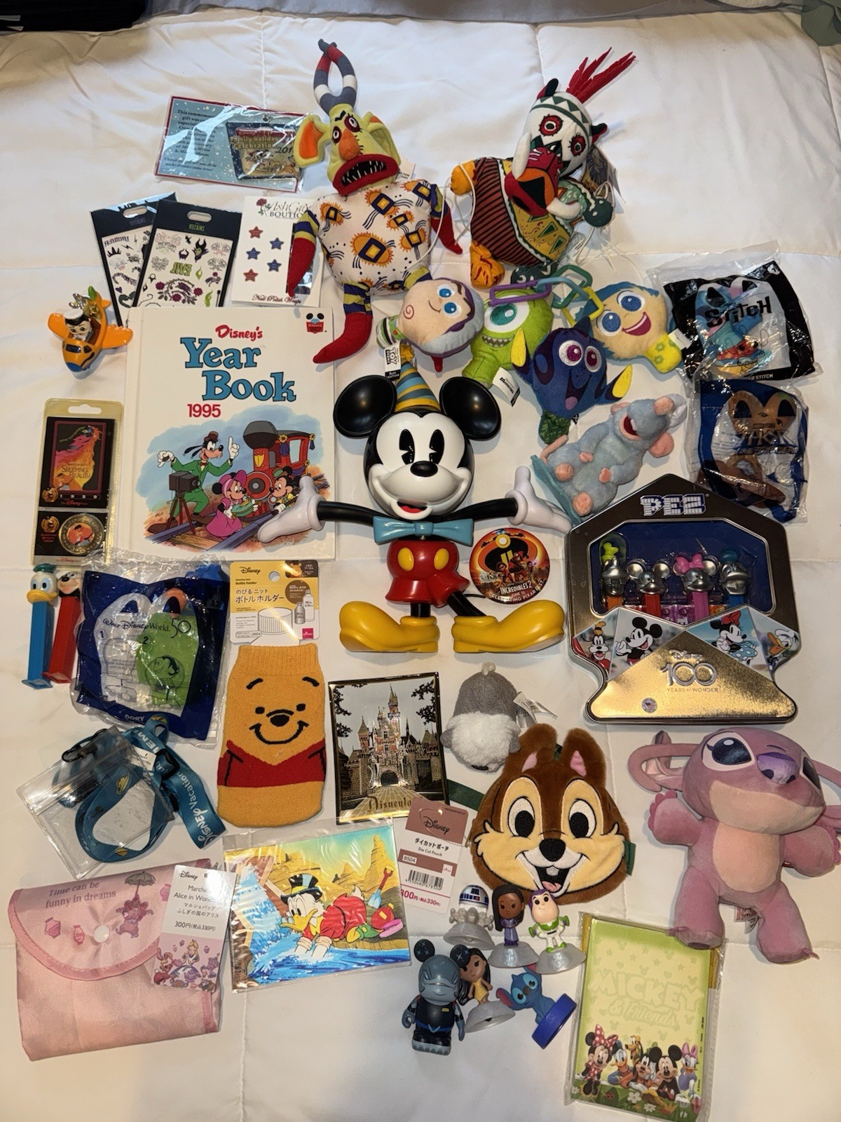Huge Disney & Disney Parks Collectors Lot Of 30 Plus Items Mickey Mouse & More Huge Disney & Disney Parks Collectors Lot Of 30 Plus Items Mickey Mouse & More