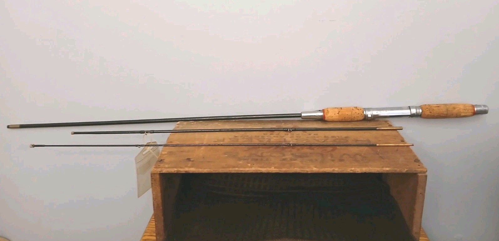 Vintage Bristol Fly Fishing Rod Fiberglass w/Brass Eyes Horton Mfg Co USA  NOS