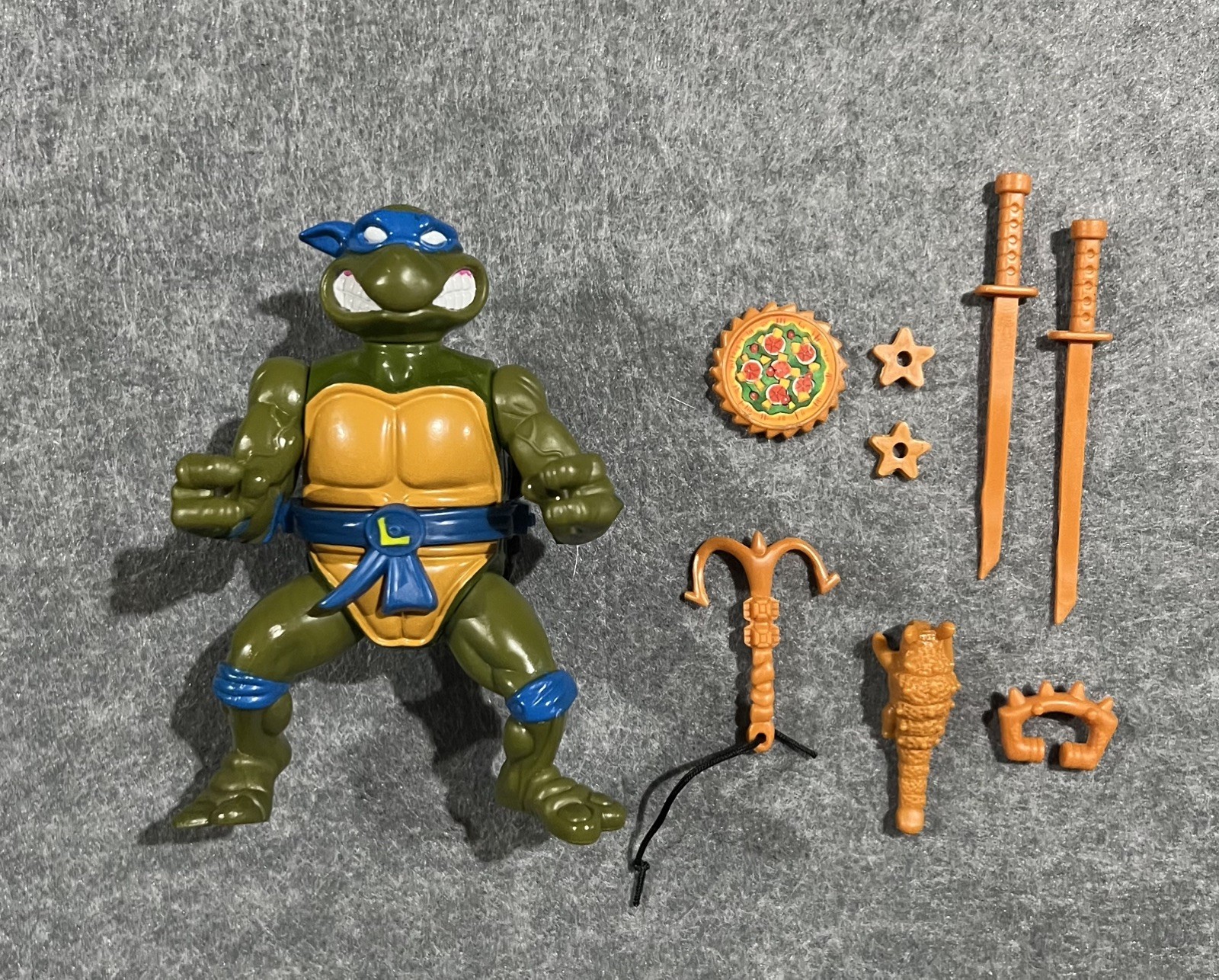 Storage Shell Leonardo 100% Complete Teenage Mutant Ninja Turtles 1990 Playmates