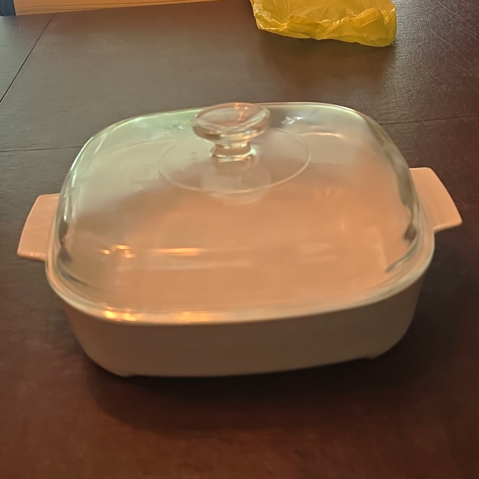 Corning Ware MW-A-10 White Square Casserole Dish Ceramic/Glass Lid Handles