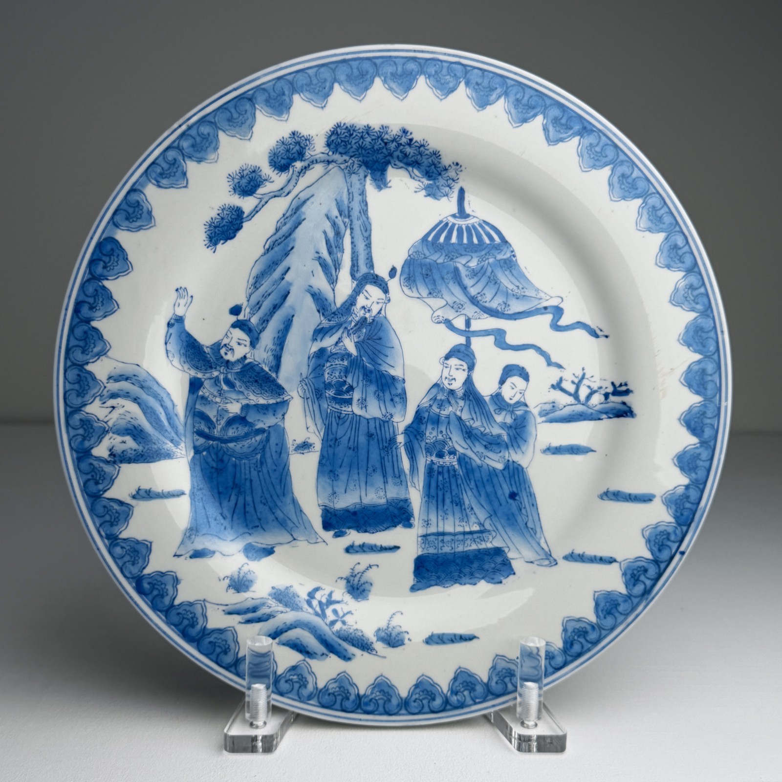Vintage Chinese Blue & White Porcelain Plate Figures Under Pine Canopy Xuande