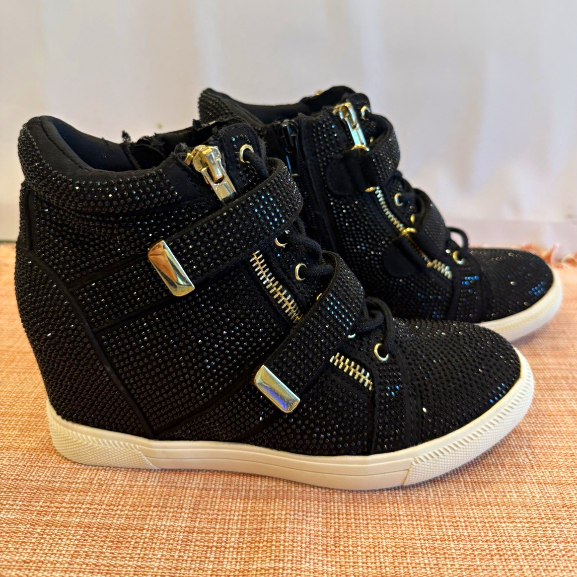 INC Women’s Black High Top Wedge Sneakers Lace Up Zipper Rhinestone Athletic INC Women’s Black High Top Wedge Sneakers Lace Up Zipper Rhinestone Athletic