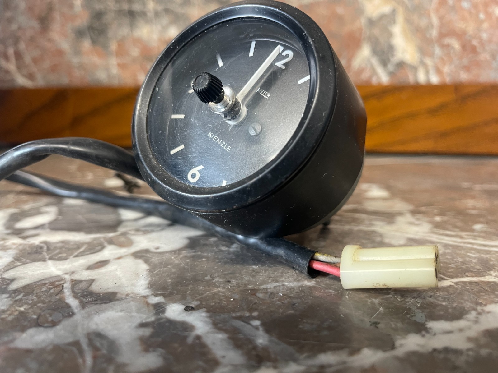 Bmw 2002tii clock       1972 e10