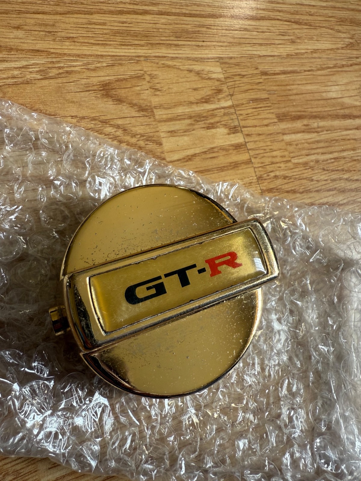 NISMO GOLD PLATED FUEL FILLER CAP COVER RARE SKYLINE GTR OLD R34 R33 R32 JDM ARC NISMO GOLD PLATED FUEL FILLER CAP COVER RARE SKYLINE GTR OLD R34 R33 R32 JDM ARC