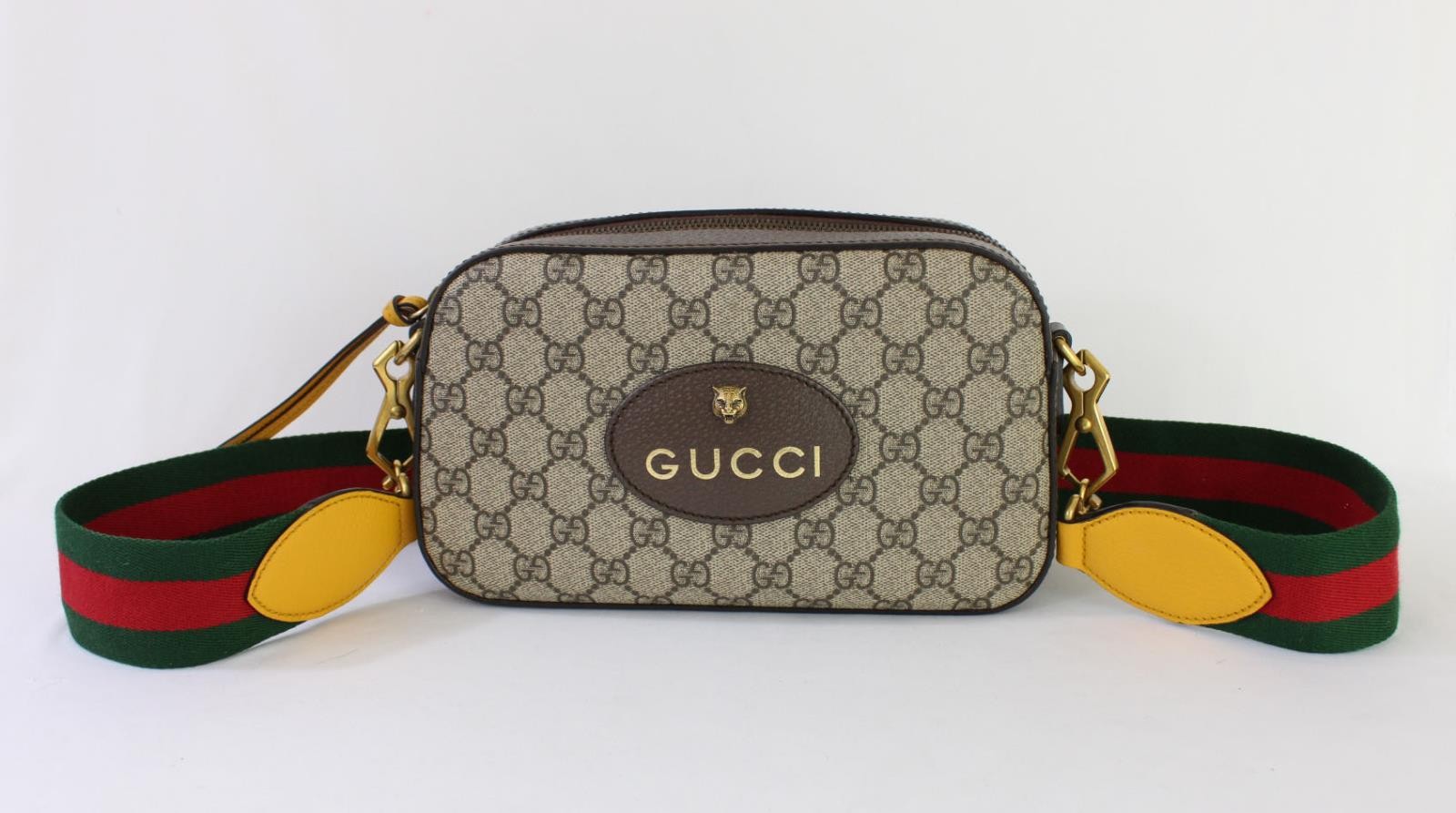 Gucci Auth Neo Vintage GG Supreme Messenger Bag Handbag