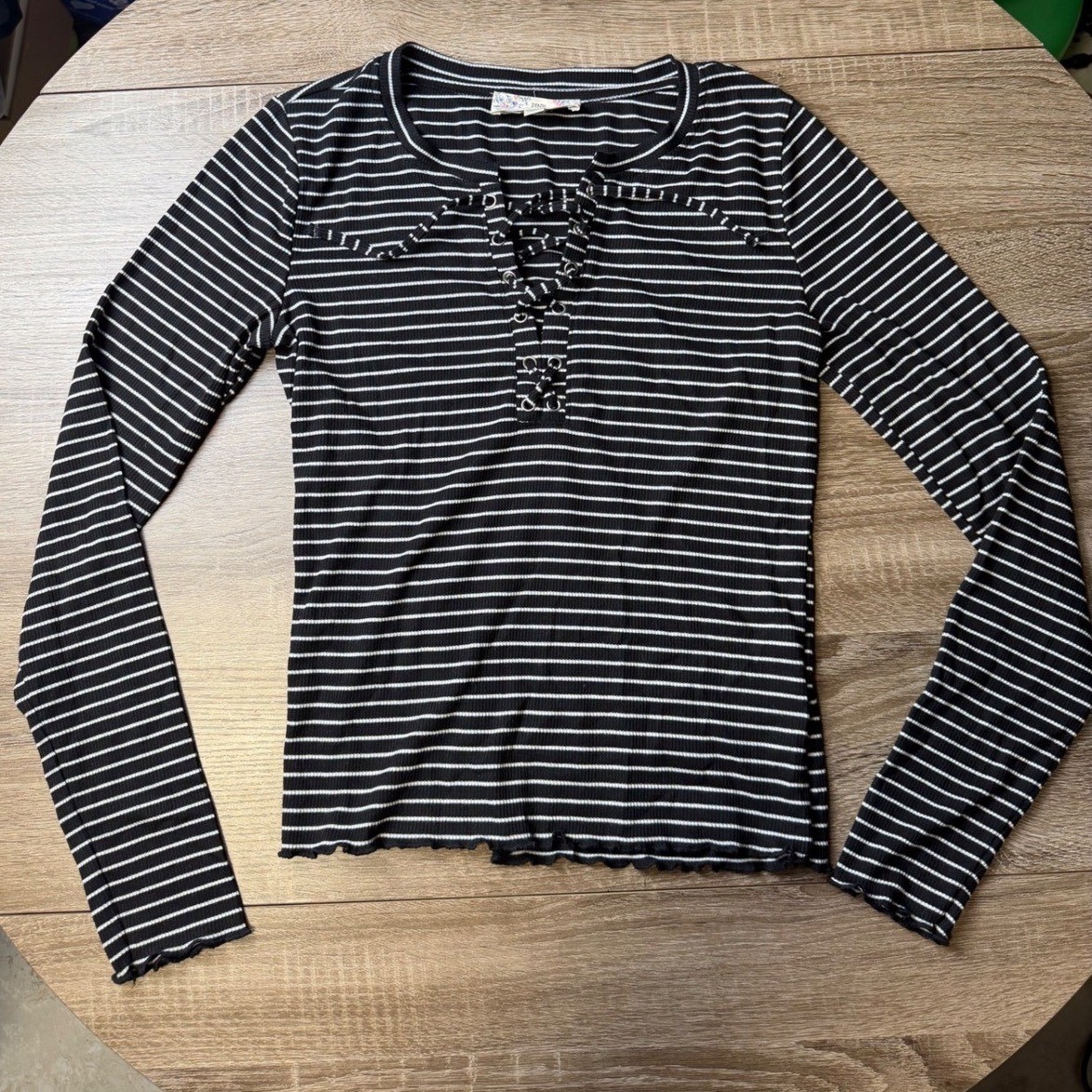 Pink Republic Womens Small Black White Striped Lace Up Ribbed Long Sleeve Top Pink Republic Womens Small Black White Striped Lace Up Ribbed Long Sleeve Top