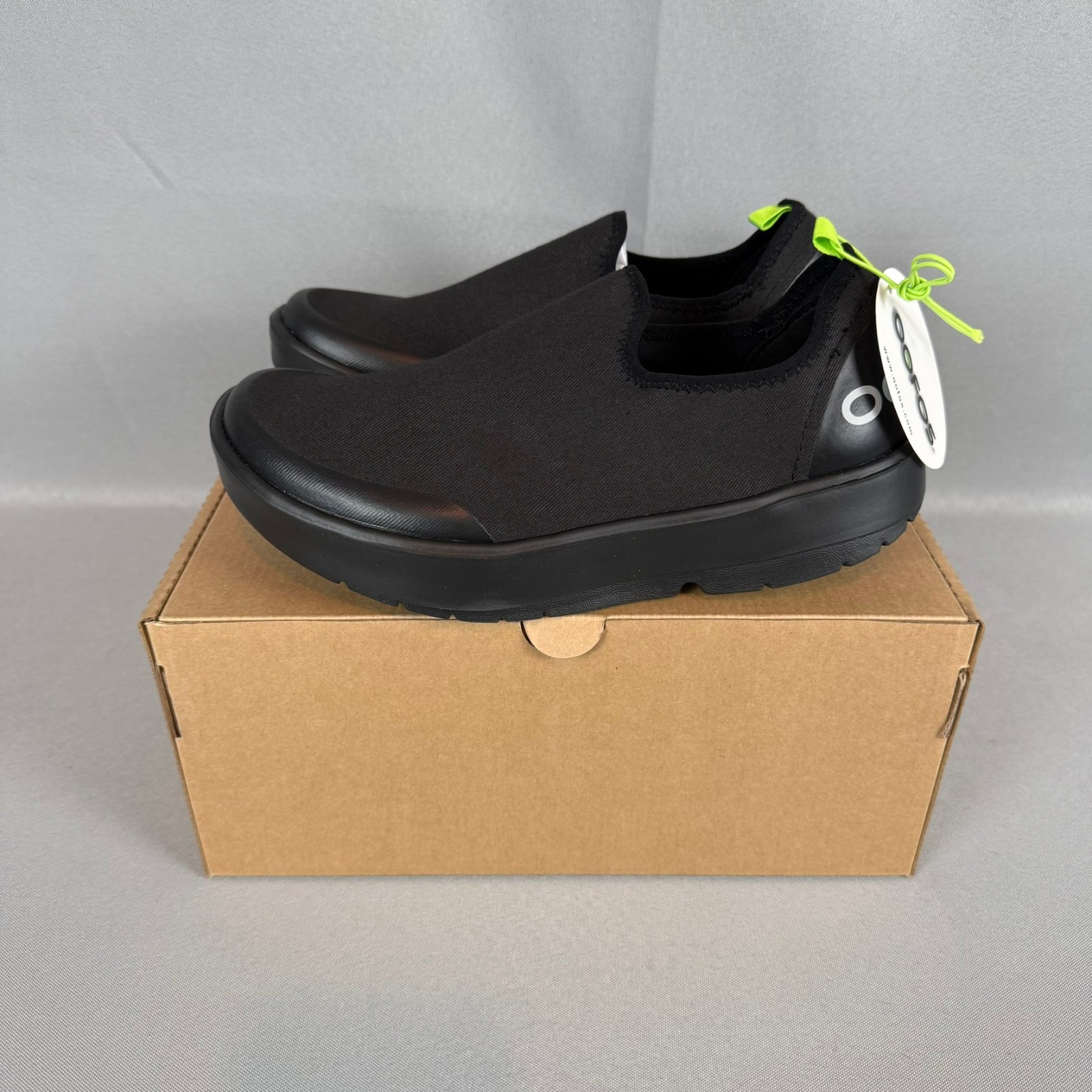Oofos OOmg Eezee Recovery Sneakers Womens 7 Black Slip-On Light Walking Shoe NIB