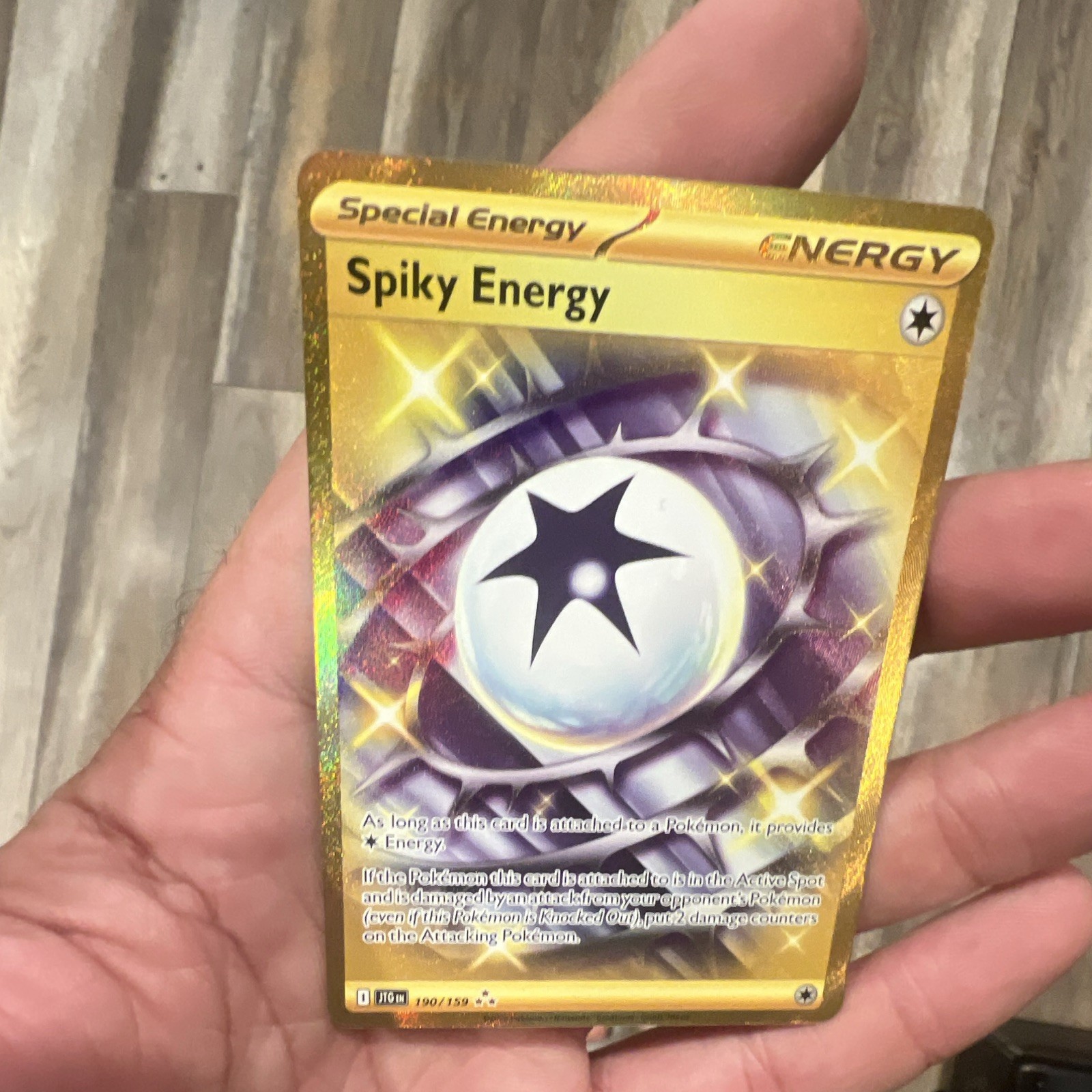 Pokémon TCG Spiky Energy Gold Holo Card Sv09: Journey Together 190/159
