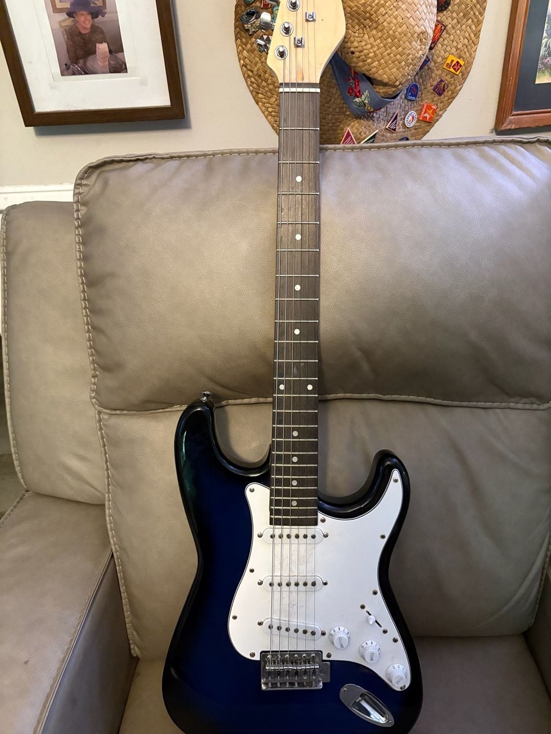 ZenStyle Electric Guitar Blue Black White Solid Body 6-String