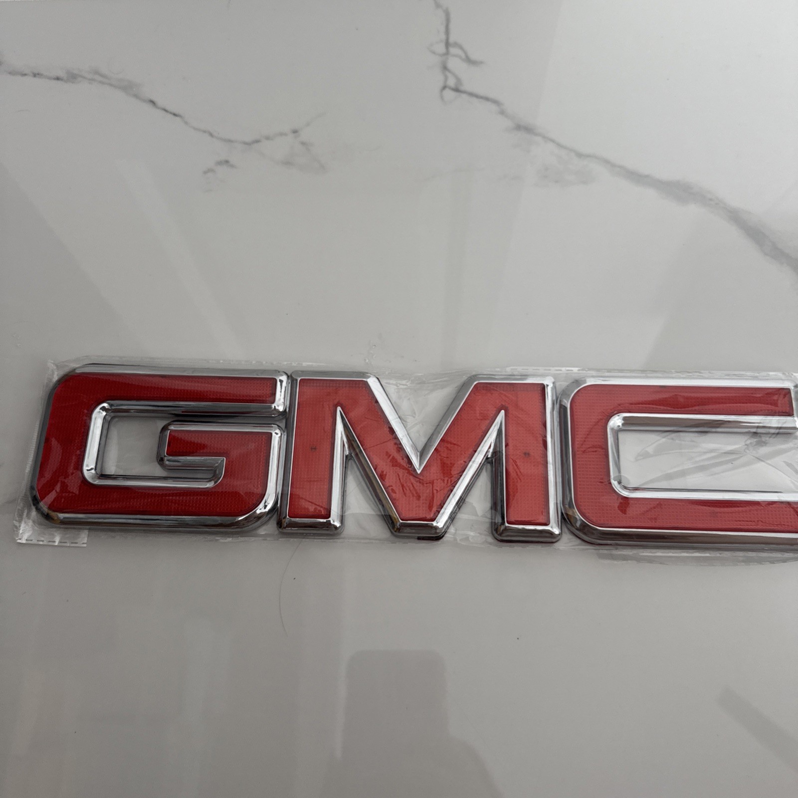 OEM NEW 14-22 Canyon Sierra Rear Tailgate GMC Emblem Nameplate Red 23122158 OEM NEW 14-22 Canyon Sierra Rear Tailgate GMC Emblem Nameplate Red 23122158
