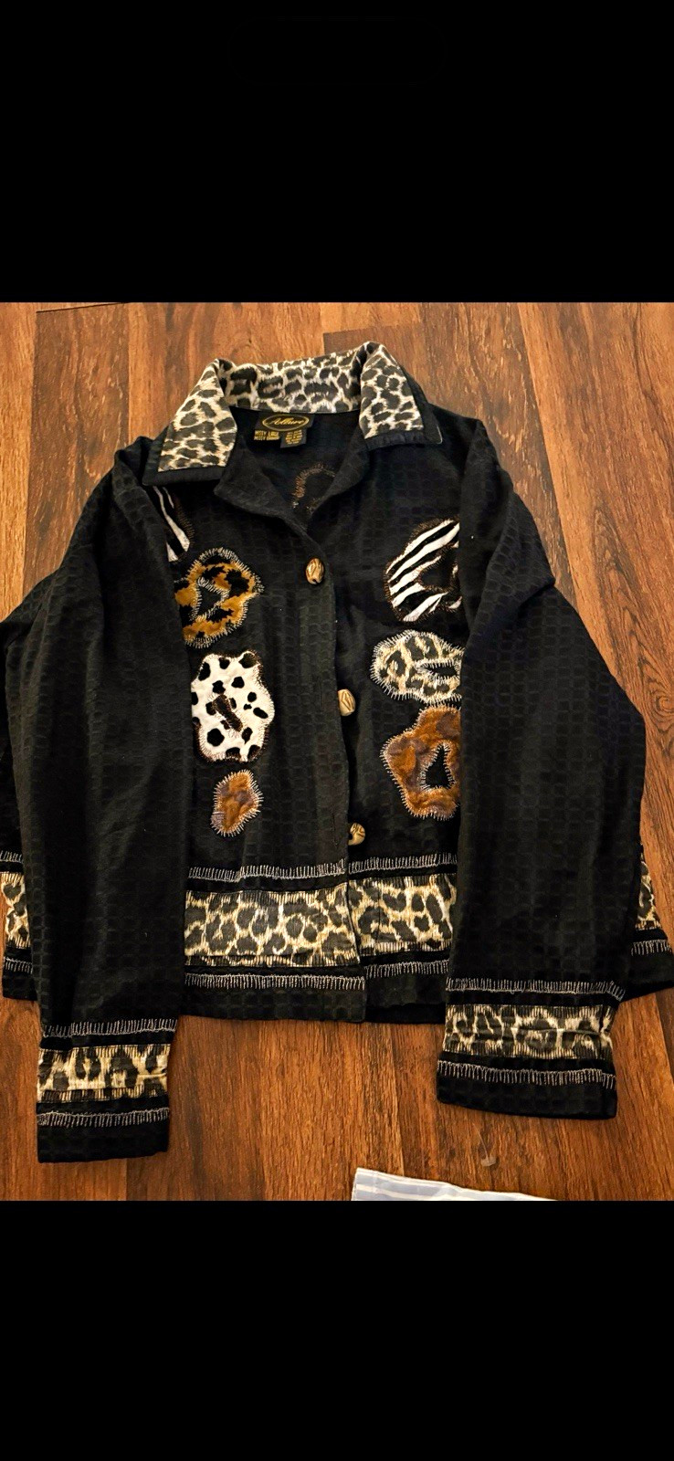 Johnny Was Women’s Black Animal Print Embroidered Collared Button Jacket M Johnny Was Women’s Black Animal Print Embroidered Collared Button Jacket M