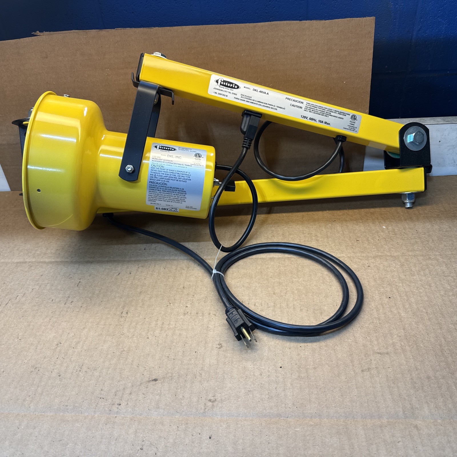 FOSTORIA Yellow Dock Light 40\ FOSTORIA Yellow Dock Light 40\