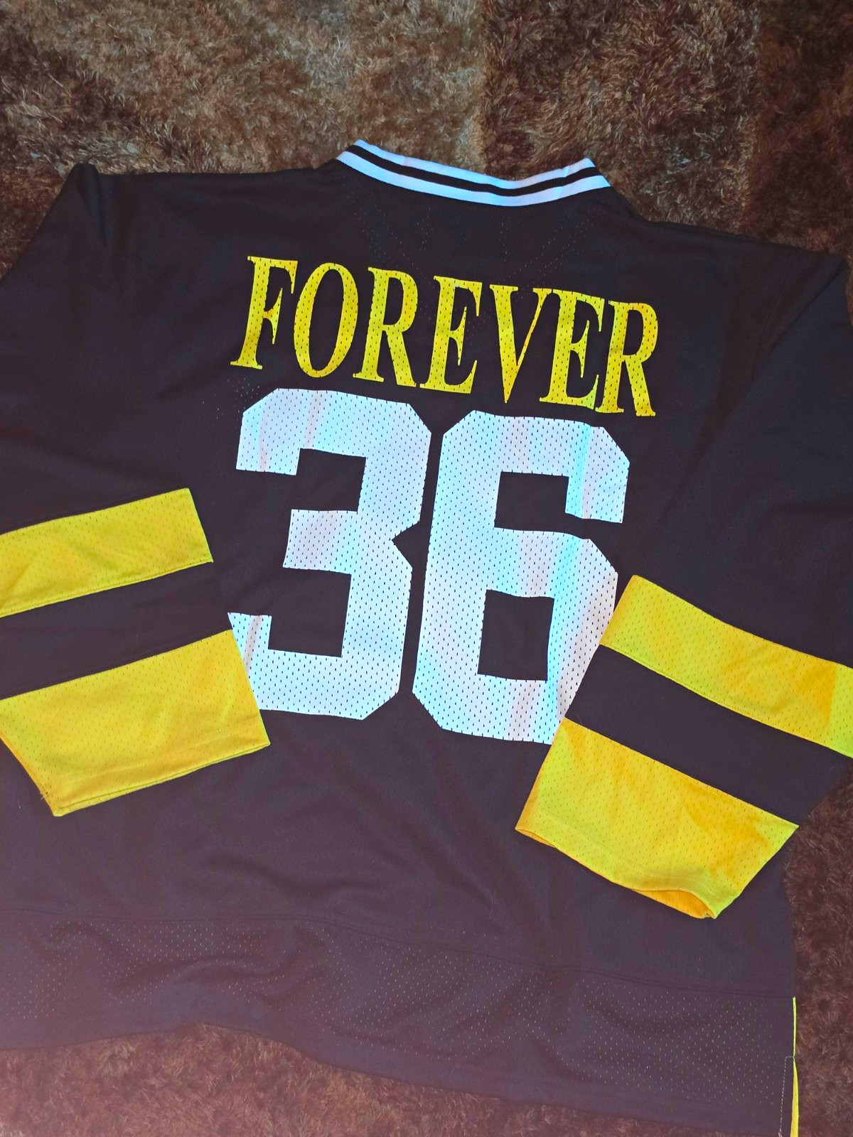Wu-Tang Clan Wu-Tang Worldwide Rare Hockey Jersey V-Neck Long Sleeve 2XL Wu-Tang Clan Wu-Tang Worldwide Rare Hockey Jersey V-Neck Long Sleeve 2XL