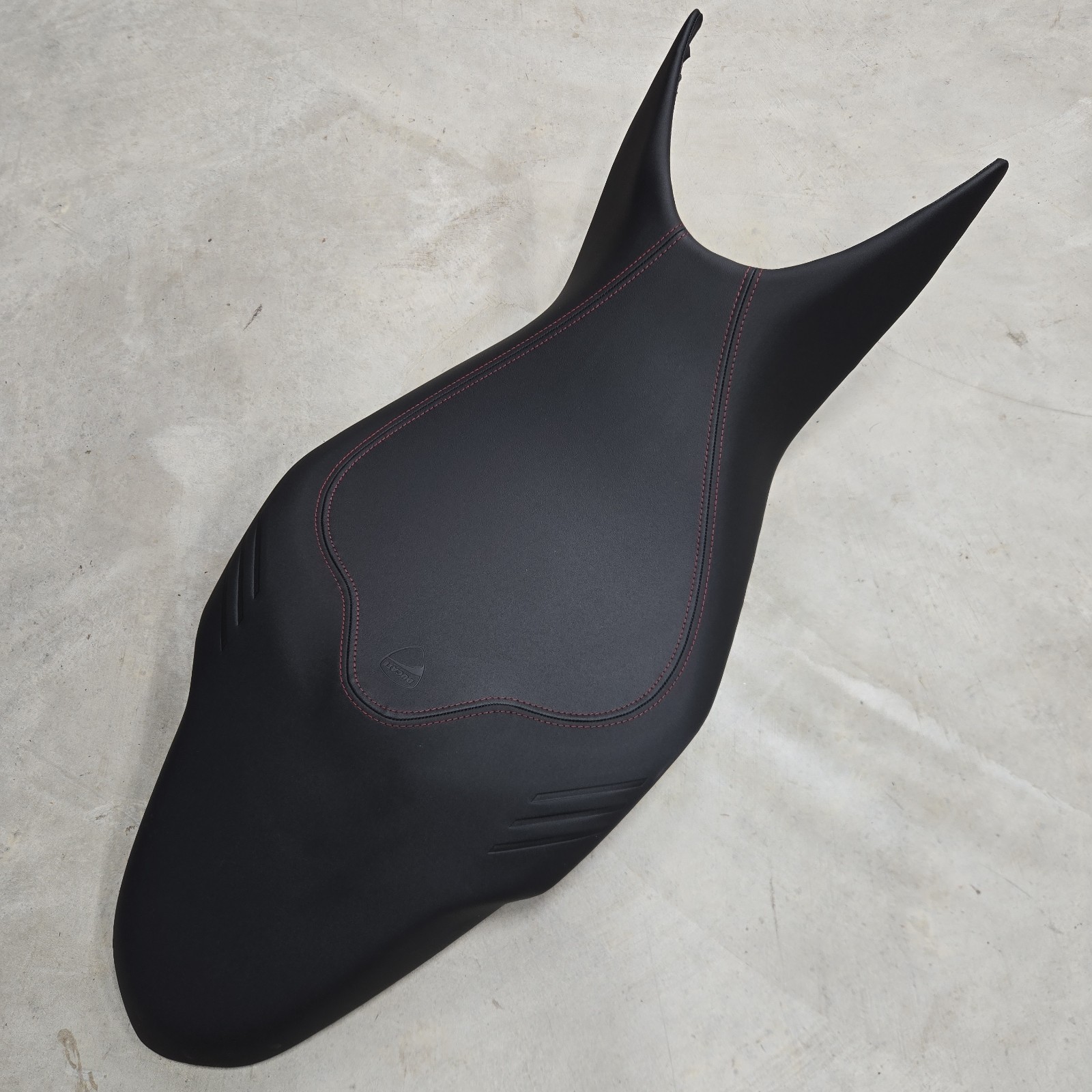 Ducati Supersport 939 (17-20) & 950 S (21-24) OEM Front Seat Saddle 59611013A