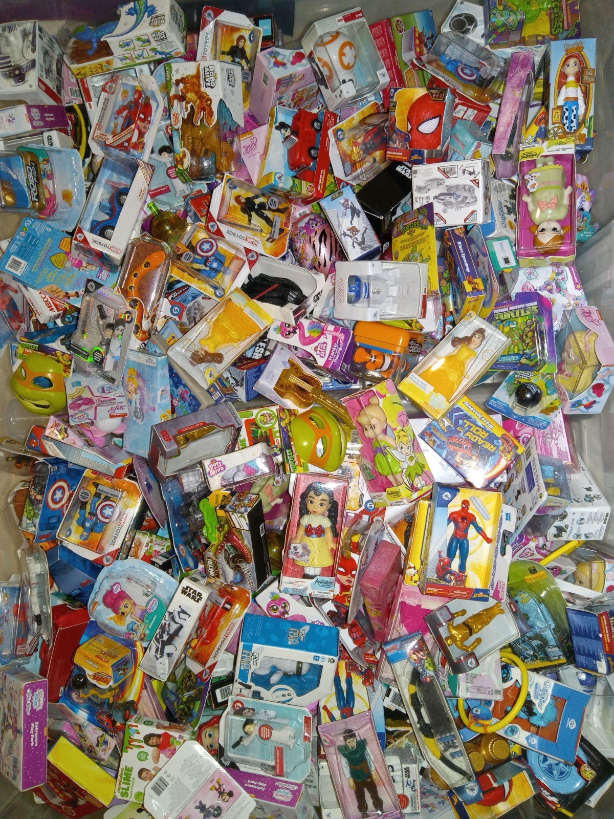 Huge Zuru Mini Brands Toy lot 100+ items