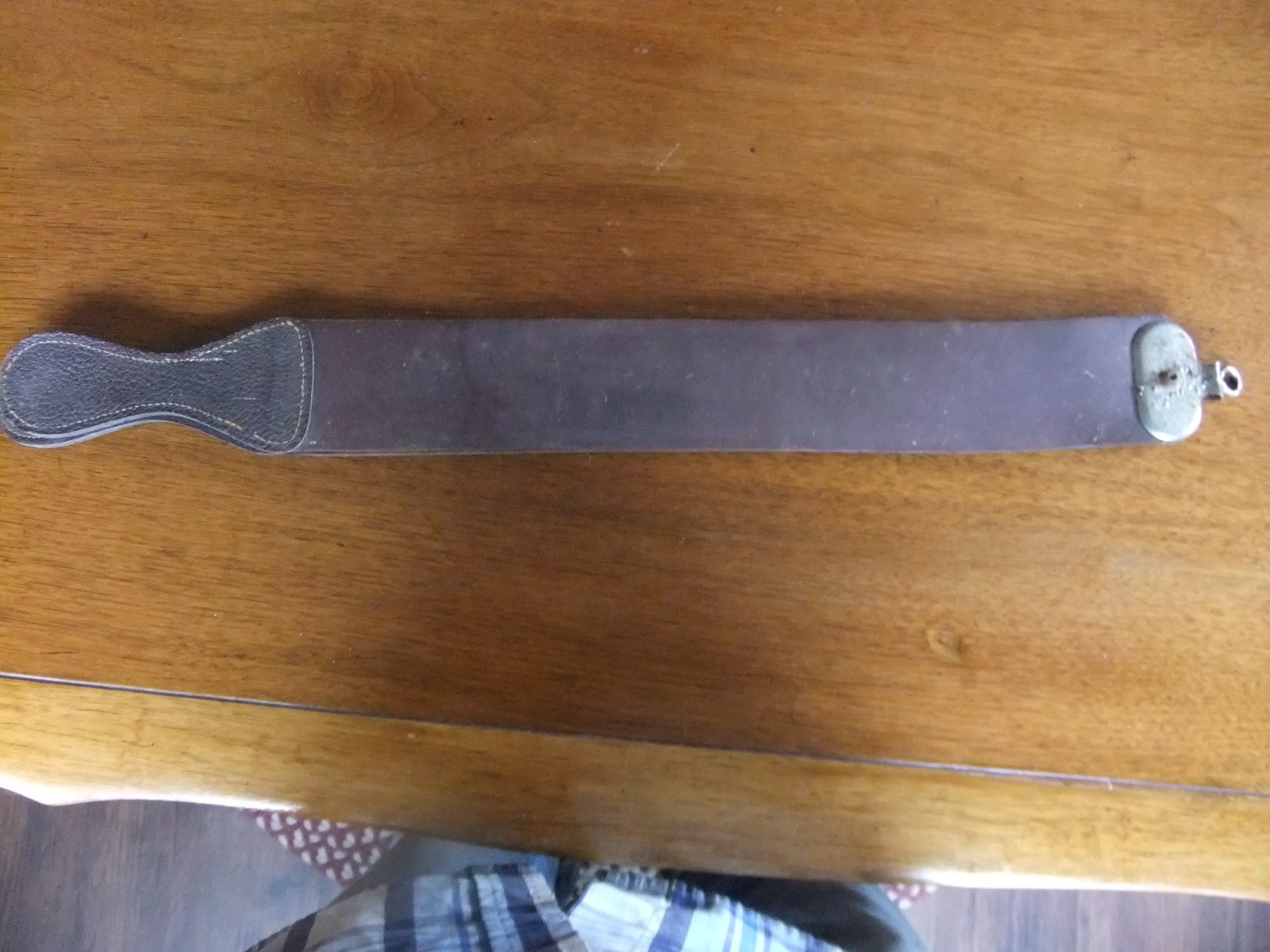 Vtg J.R. Torrey R3-D3 Straight Razor Strop Worcester MASS Genuine Horse Hide Vtg J.R. Torrey R3-D3 Straight Razor Strop Worcester MASS Genuine Horse Hide