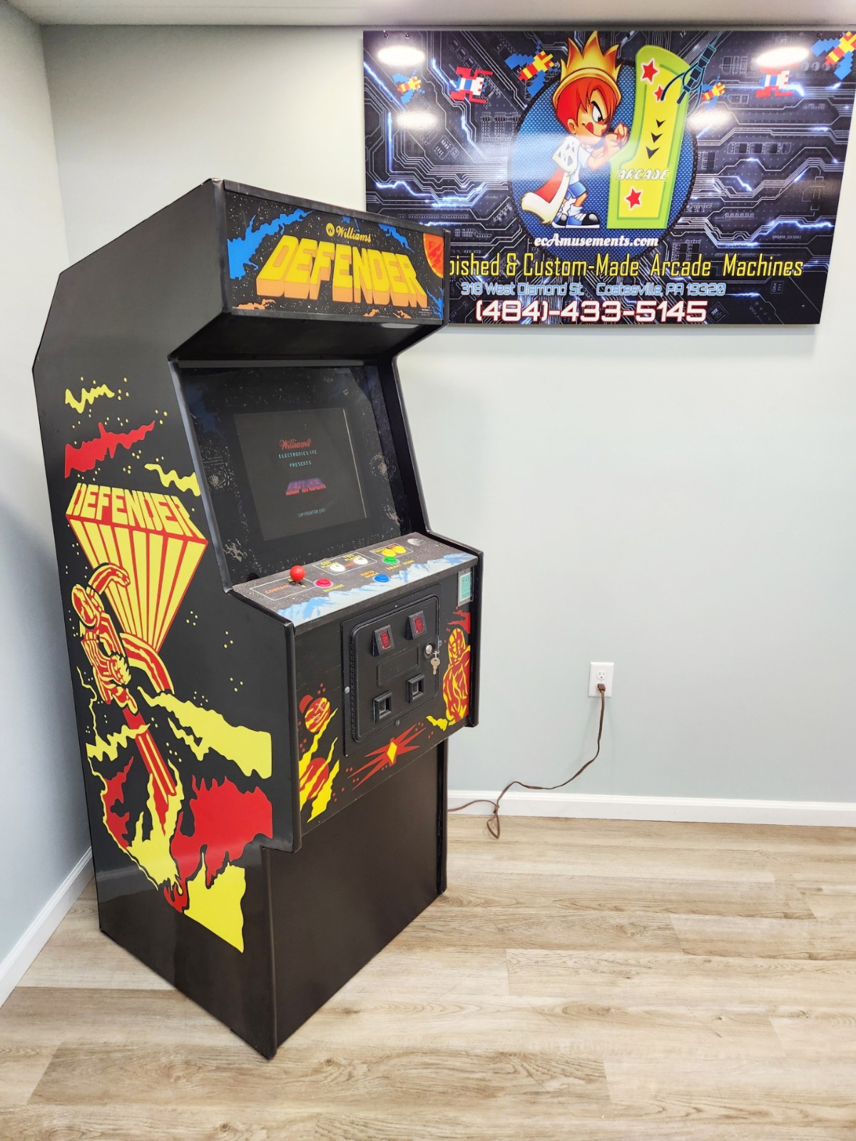 DEFENDER Stand Up Full Size Arcade Machine Classic Video Game (#2)