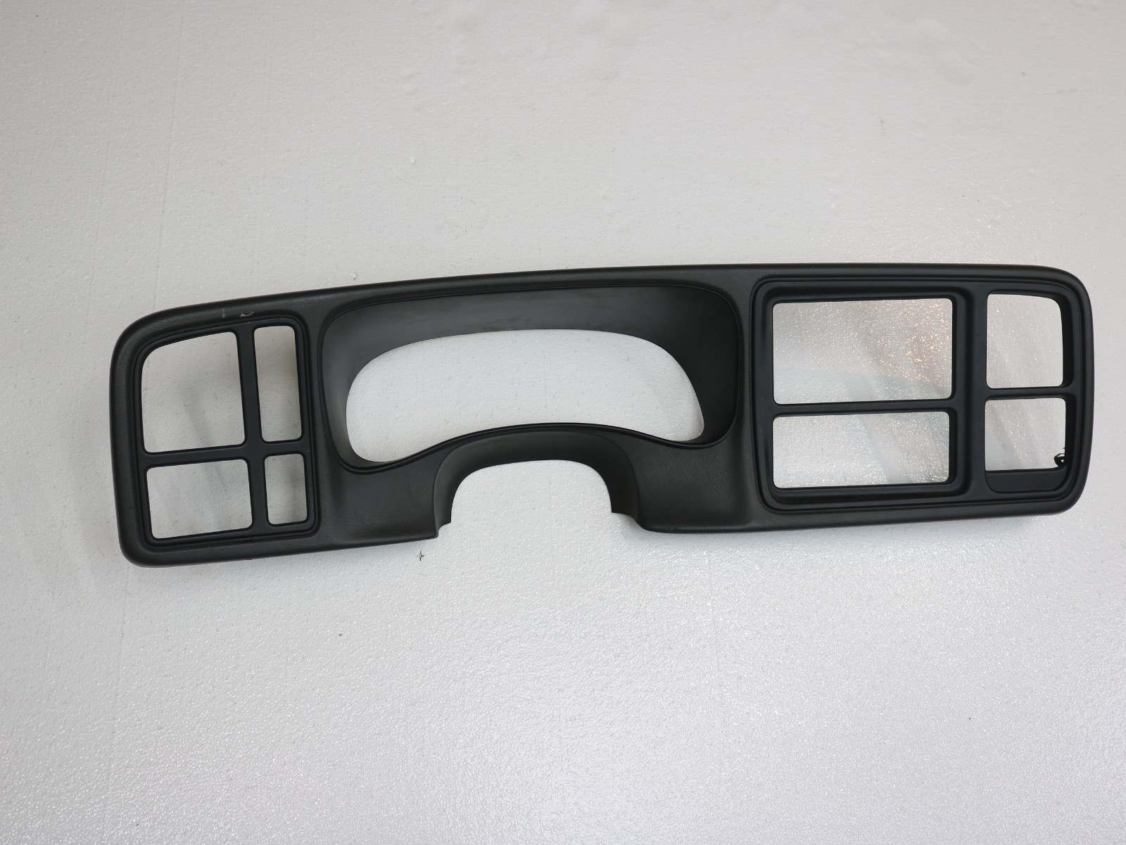 03-06 Chevy GMC Instrument Cluster Dash Trim Panel Radio Bezel Black & Gray OEM