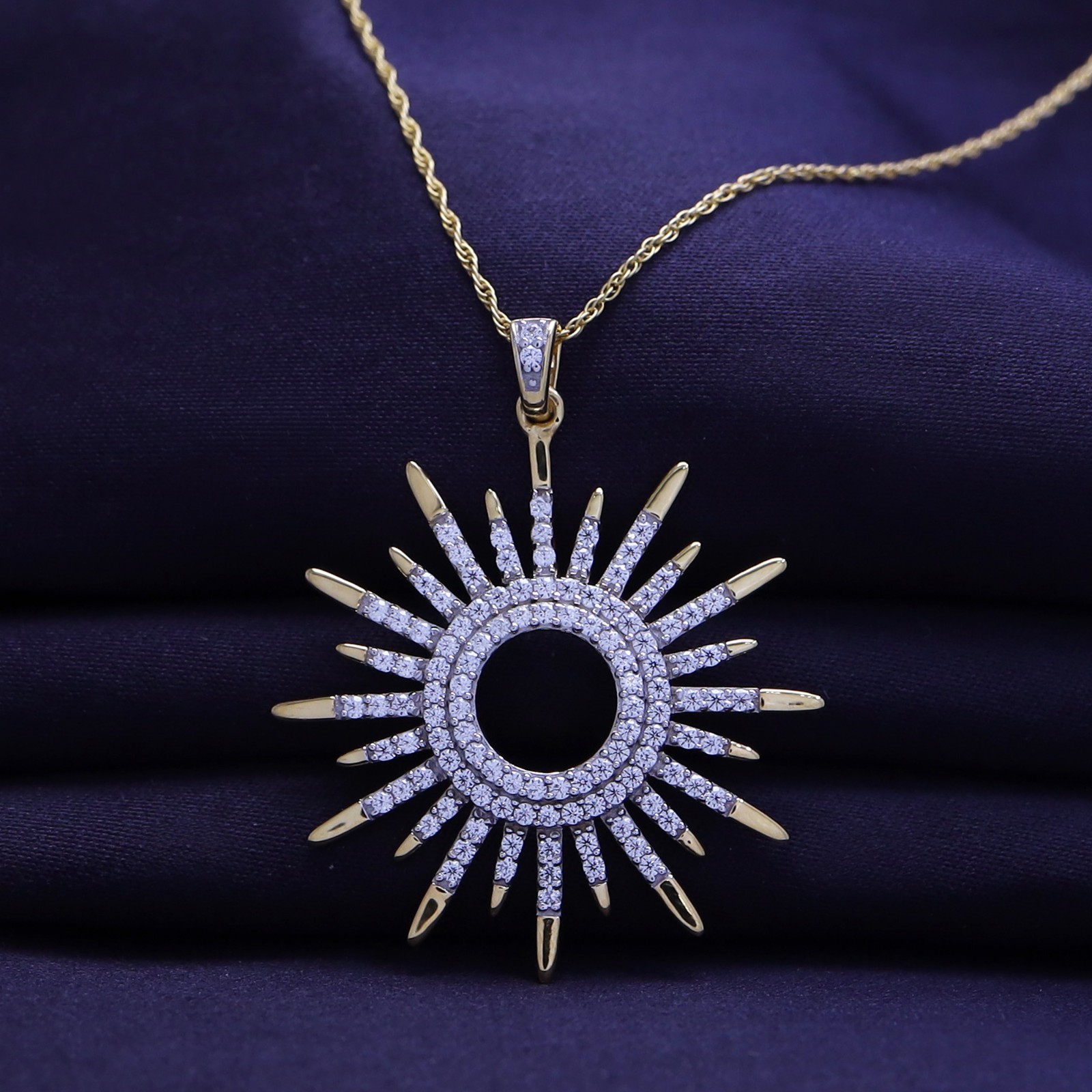 Sunburst Pendant 18\