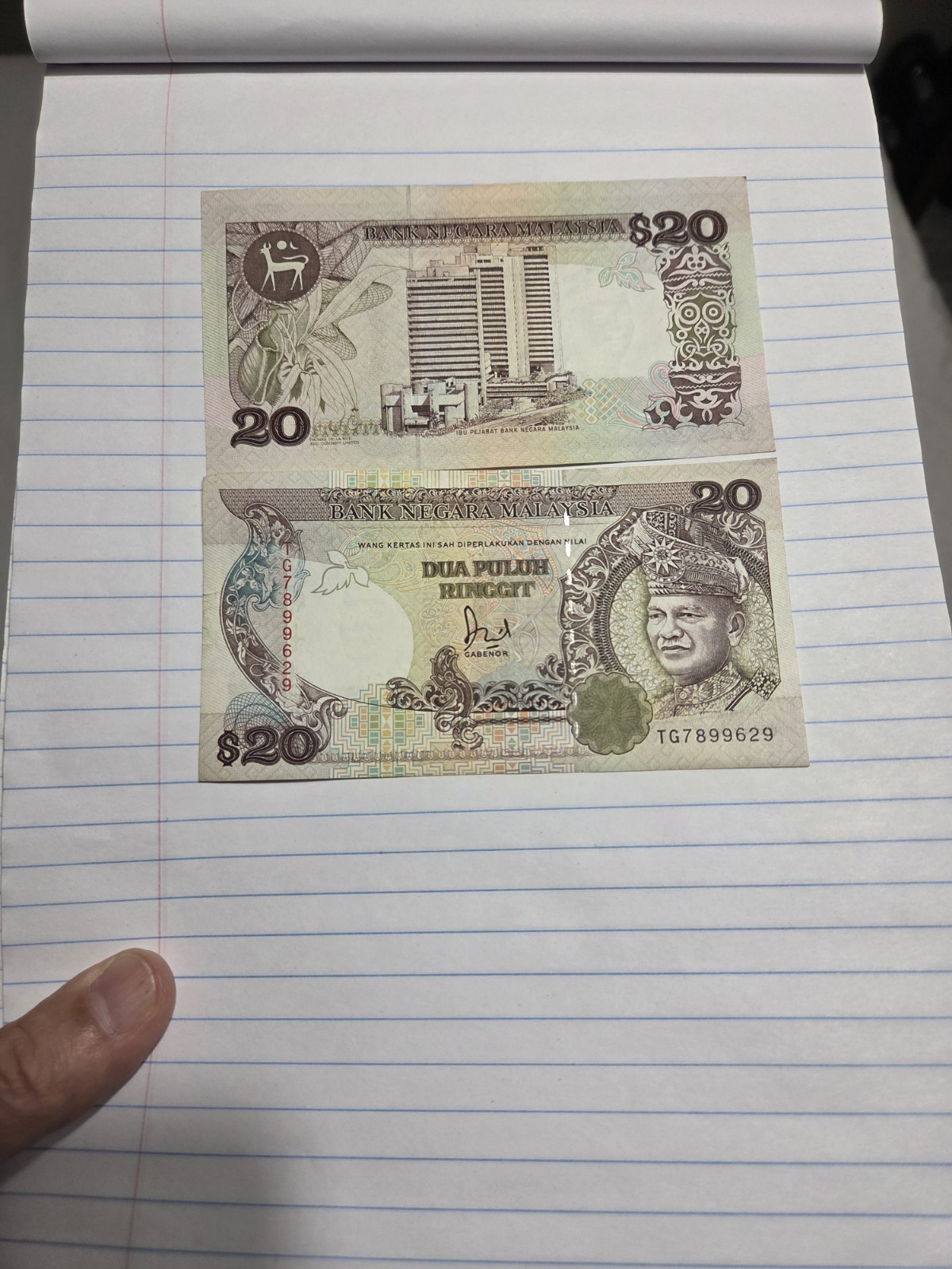 MALAYSIA 20 RINGGIT 1989 (Rare $20 note) MALAYSIA 20 RINGGIT 1989 (Rare $20 note)