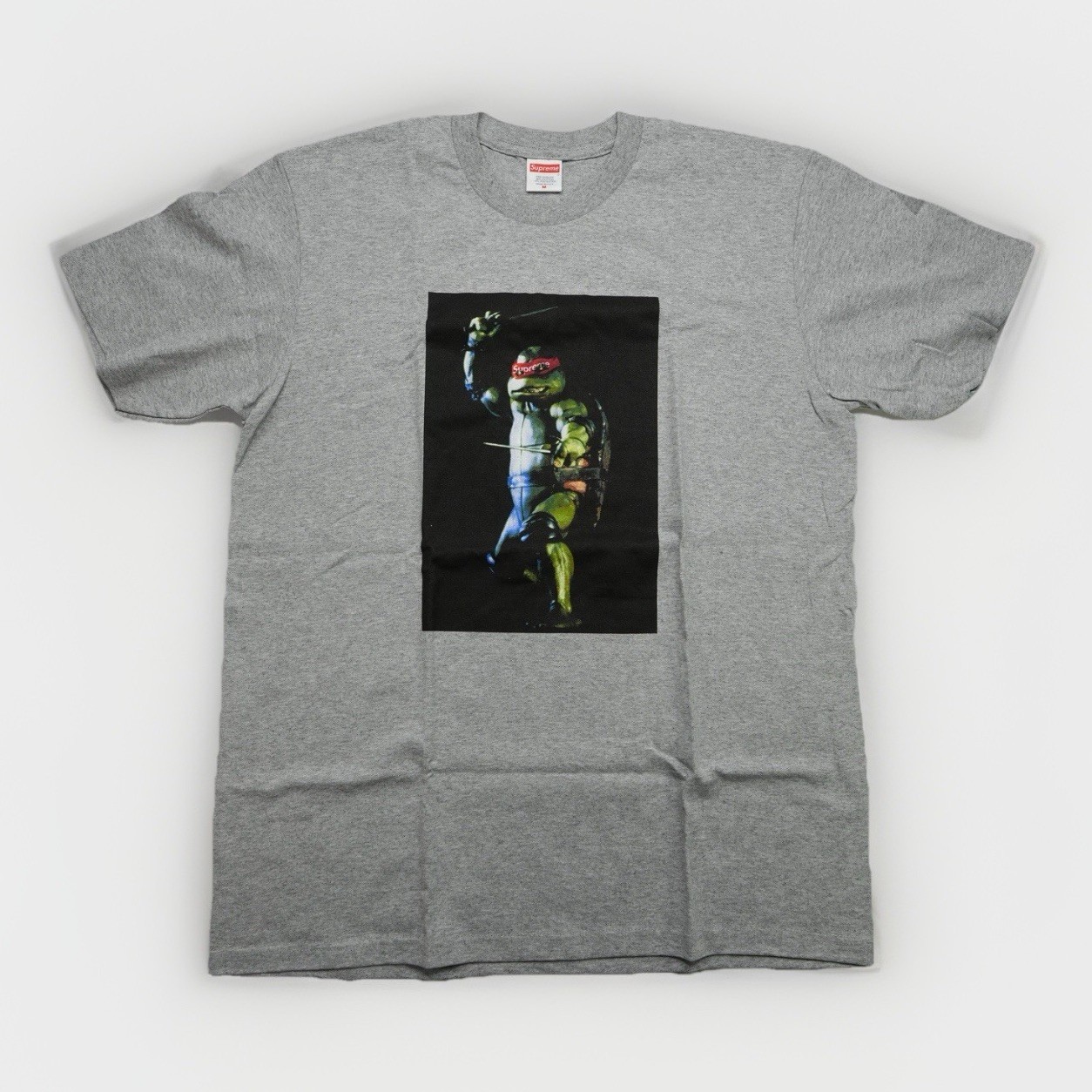 NWT SUPREME TMNT RAPHAEL TEE SS21 Heather Grey Sz MEDIUM New 100% Authentic Rare NWT SUPREME TMNT RAPHAEL TEE SS21 Heather Grey Sz MEDIUM New 100% Authentic Rare