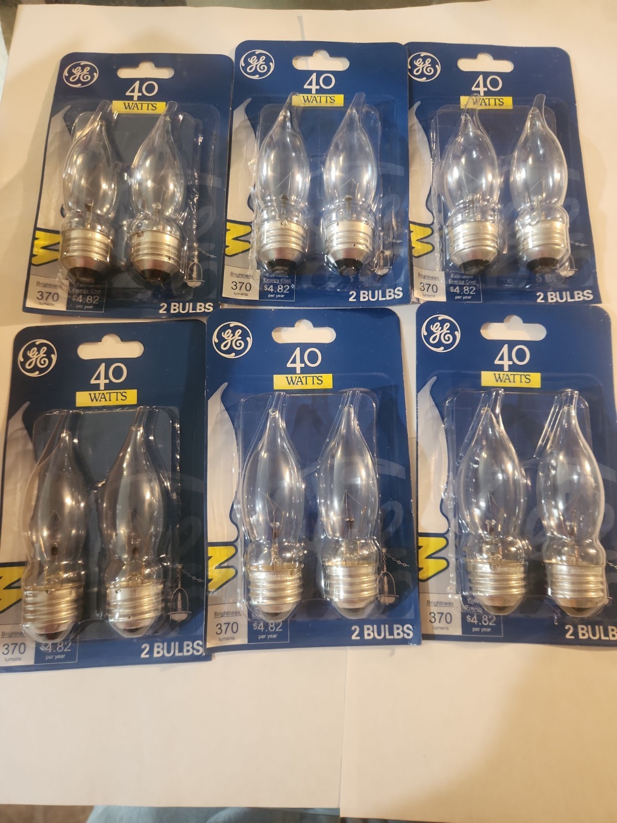 12 GE Light Bulbs 40Watts Bent Tip Crystal Clear Medium Base Decorative NEW 6-pk 12 GE Light Bulbs 40Watts Bent Tip Crystal Clear Medium Base Decorative NEW 6-pk