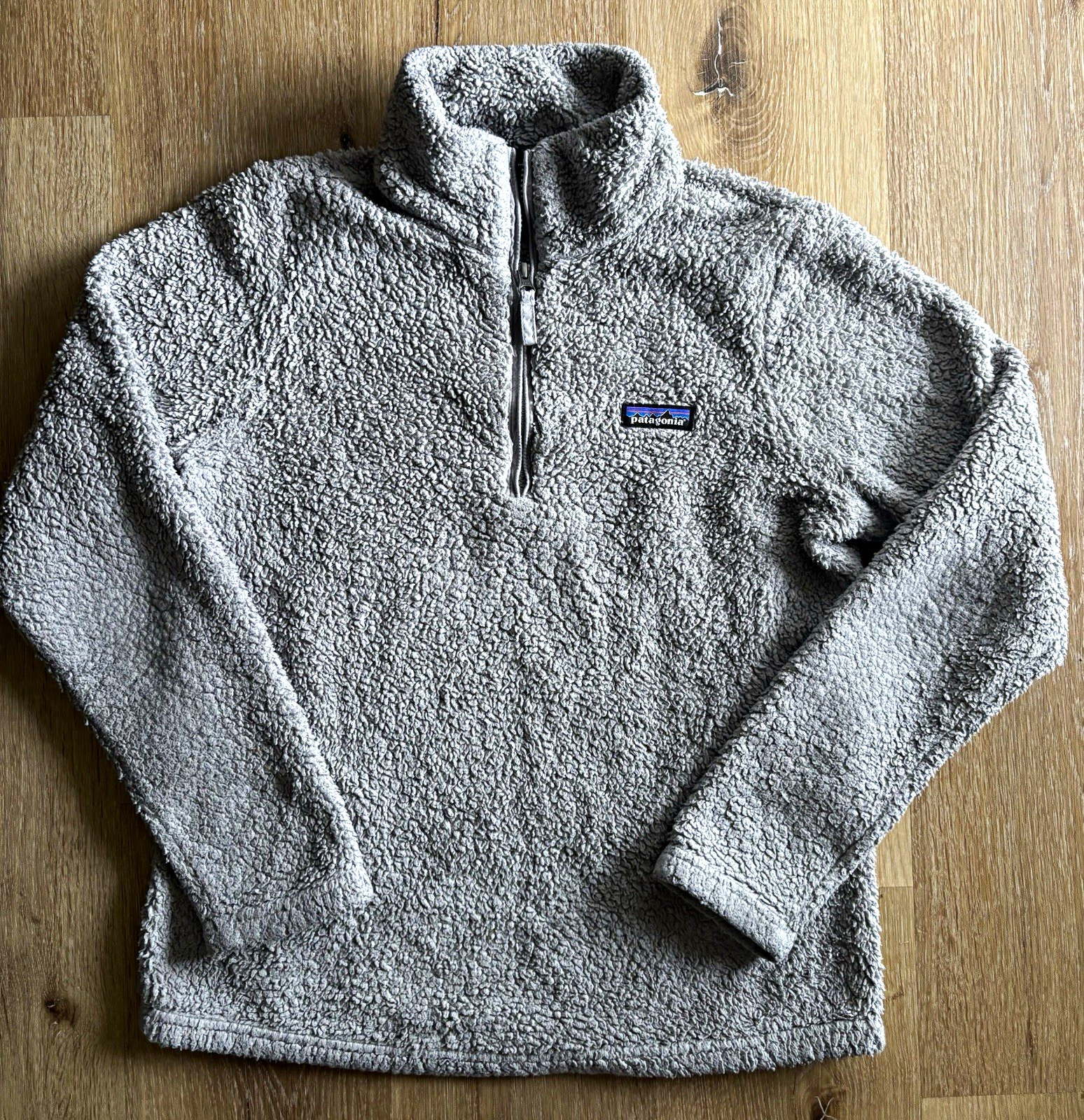 Patagonia Men\'s Gray 1/4 Zip Pullover Jacket Stand-Up Collar Logo Size M Patagonia Men\'s Gray 1/4 Zip Pullover Jacket Stand-Up Collar Logo Size M