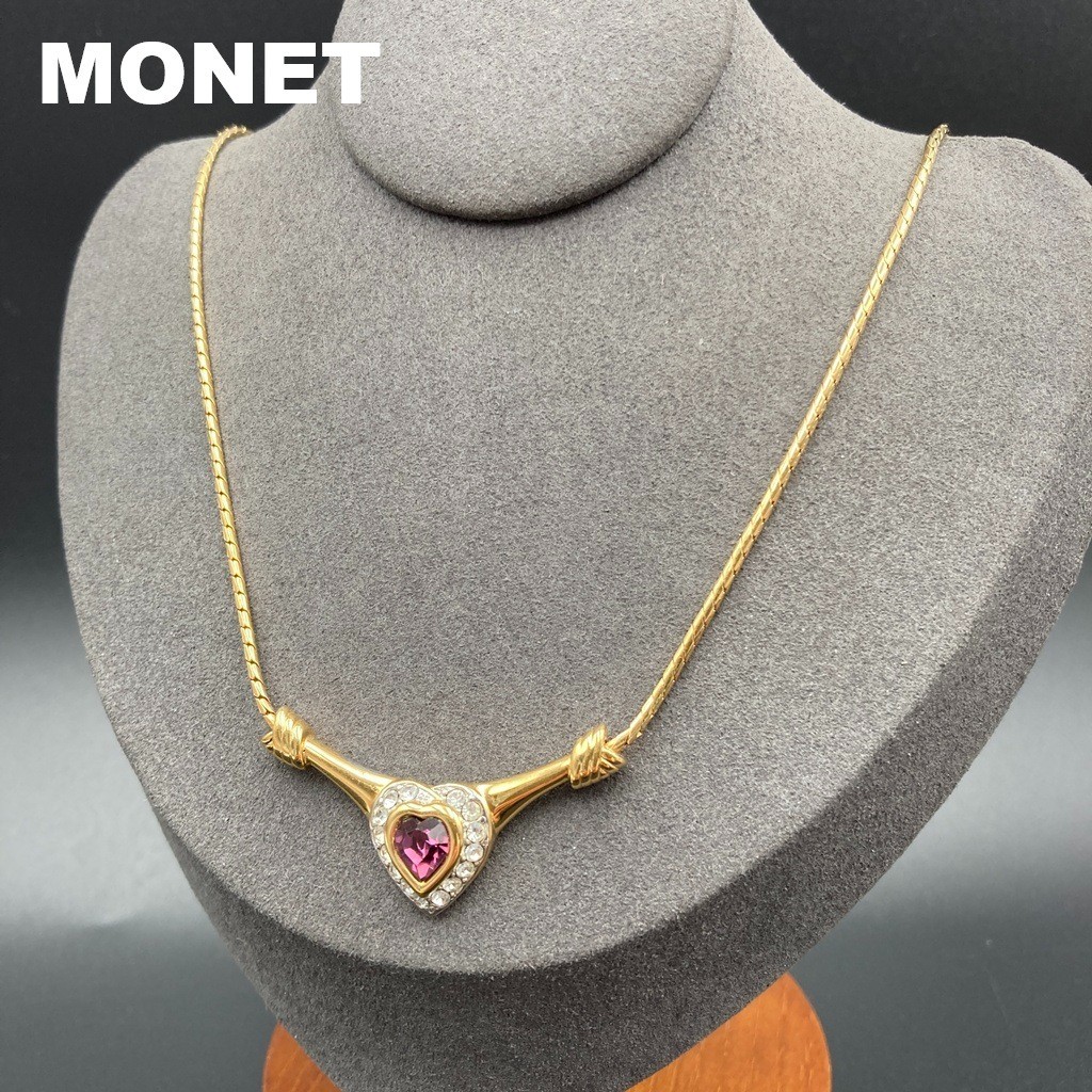 Vintage MONET Pink Heart Rhinestone Gold Tone Necklace Signed JAPAN/18-42
