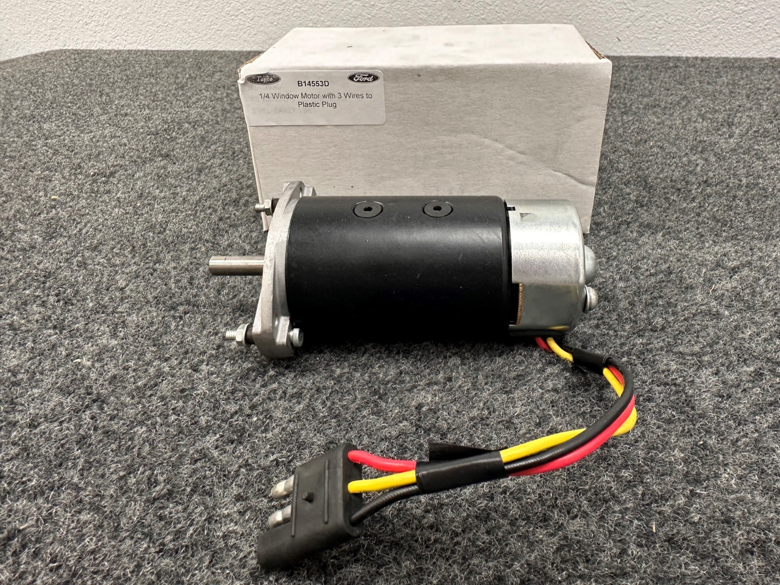 New 1962-63 Ford Thunderbird Rear Window Motor, 3 Wires, Flat Rubber Plug