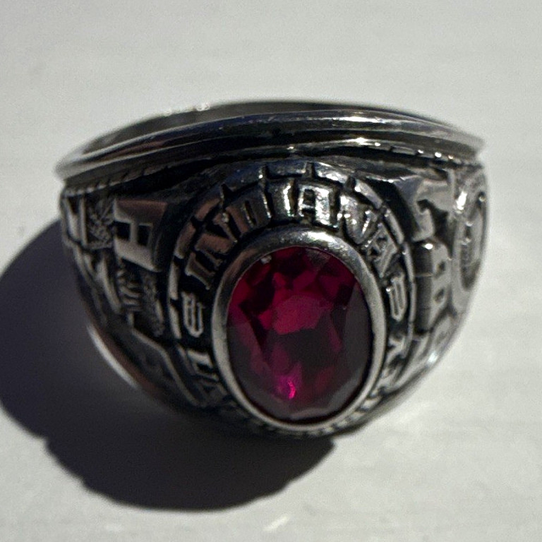 Vintage 1967 Indiana University IU Class Ring Red Stone 6g Collegiate Ring Vintage 1967 Indiana University IU Class Ring Red Stone 6g Collegiate Ring