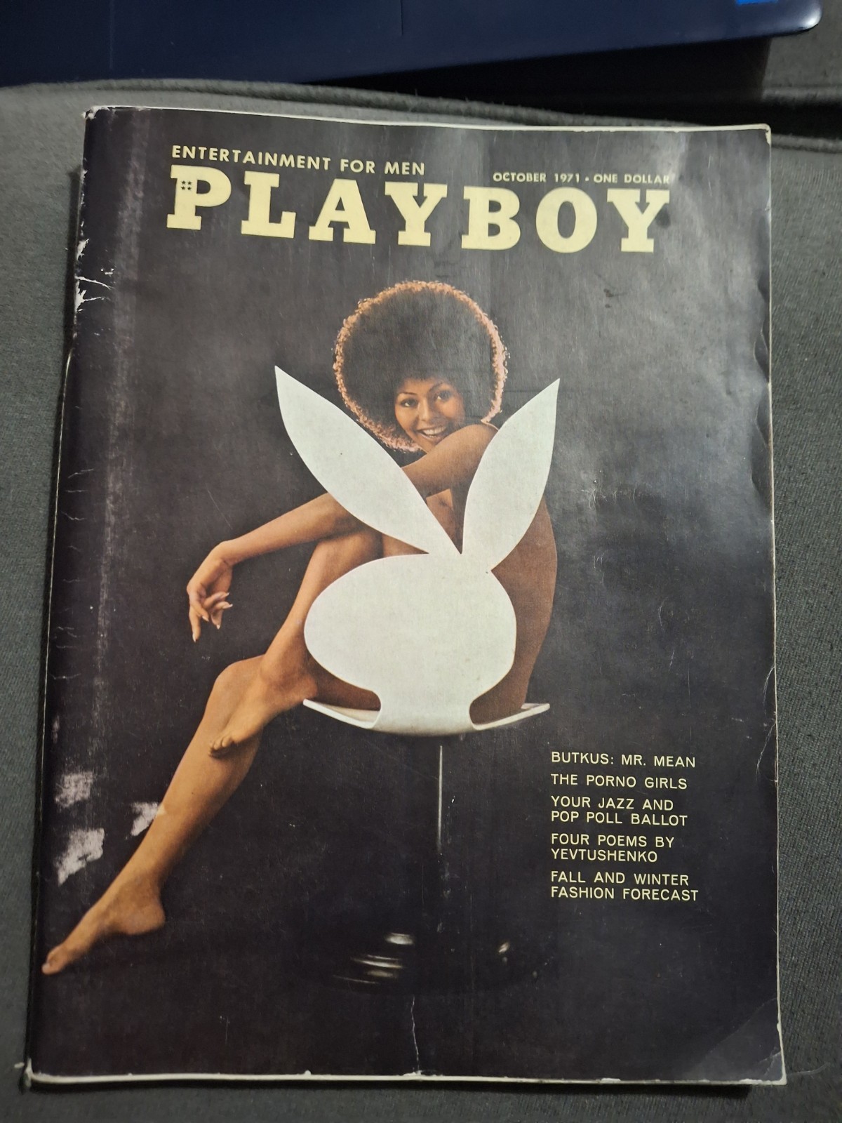 Playboy October 1971 1st Solo Black Model Cover Darine Stern, Vargas Girl