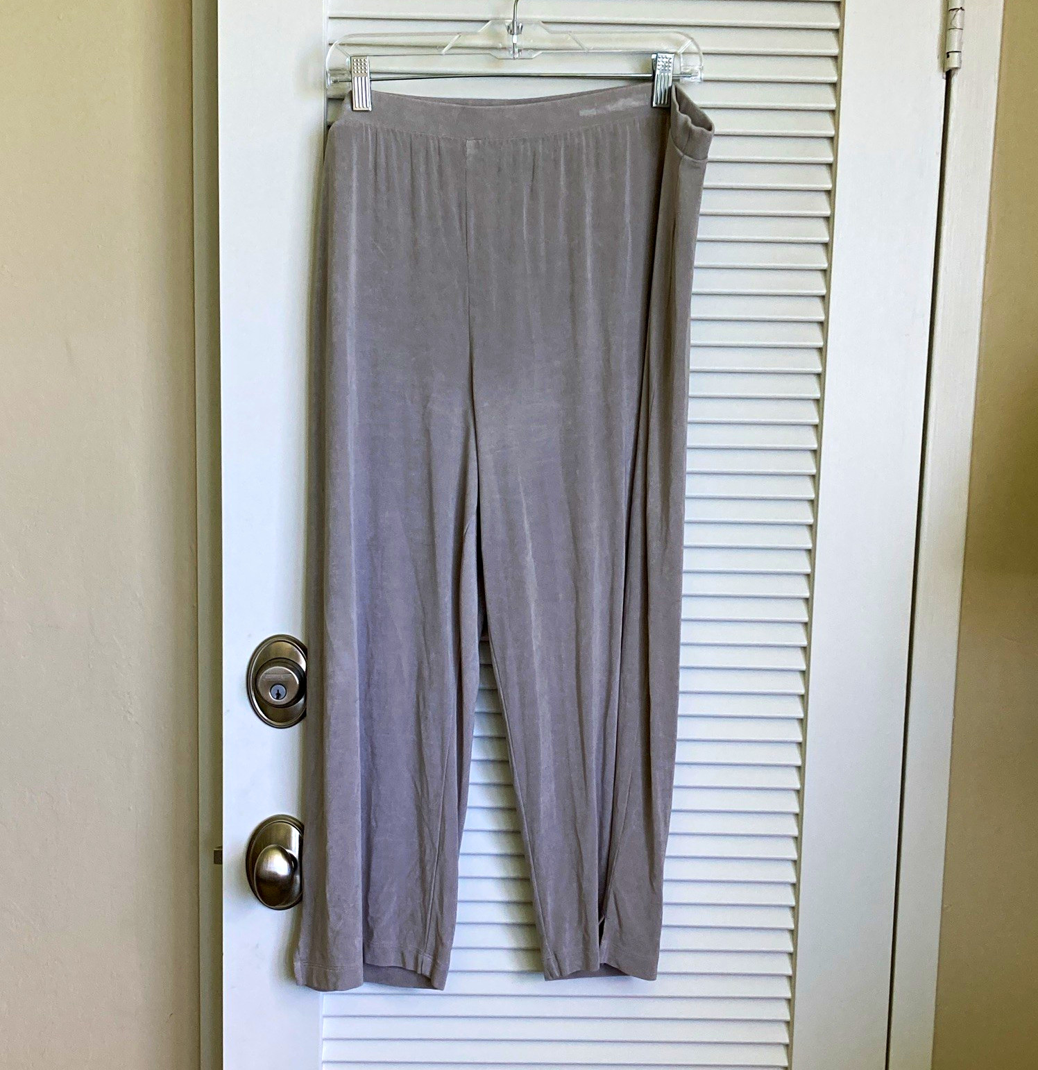 Chico’s”travelers “ grey dress pants size 4 - cropped - inseam 22” Chico’s”travelers “ grey dress pants size 4 - cropped - inseam 22”