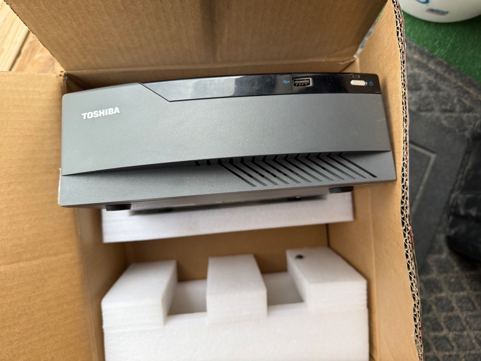 Toshiba TCx 300 Retail POS System Terminal Unit Toshiba TCx 300 Retail POS System Terminal Unit