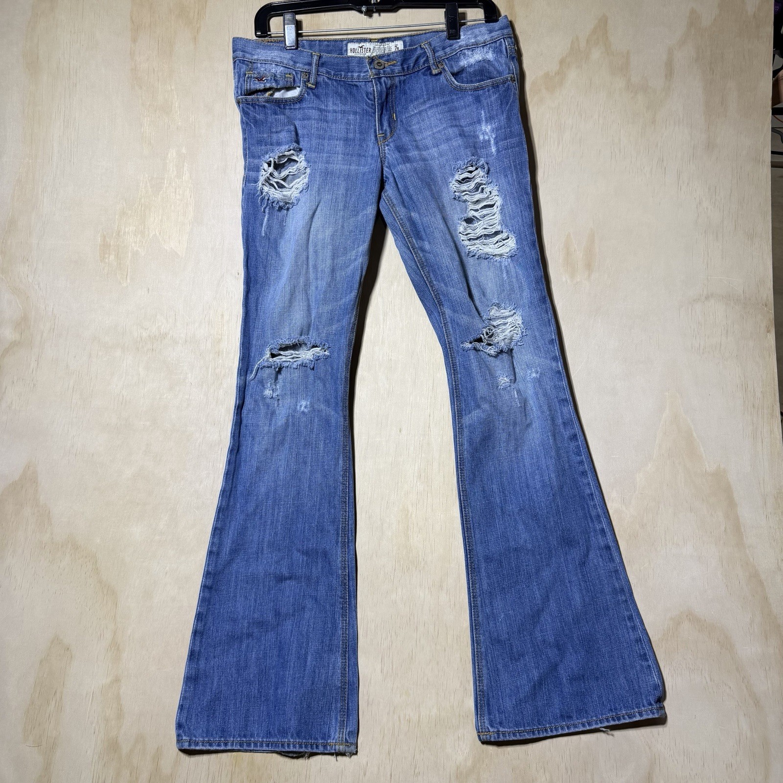 Hollister Womens Jeans Size 7R Blue Distressed Low Rise Flare Bootcut Denim Y2K Hollister Womens Jeans Size 7R Blue Distressed Low Rise Flare Bootcut Denim Y2K