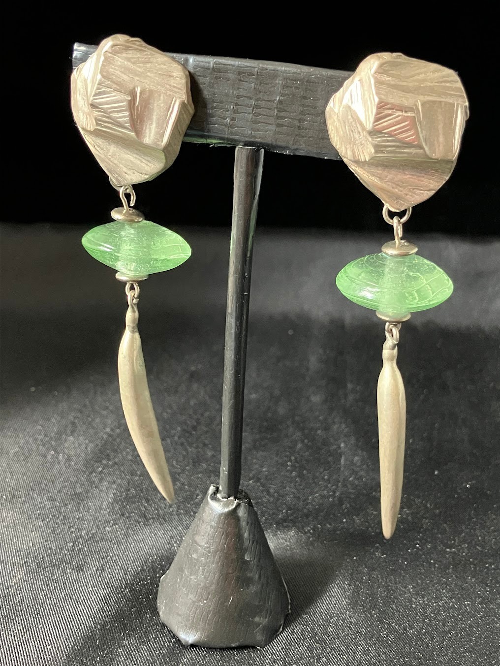 Vintage Robert Lee Morris Earrings Shoulder Duster Green Glass Clip On 4