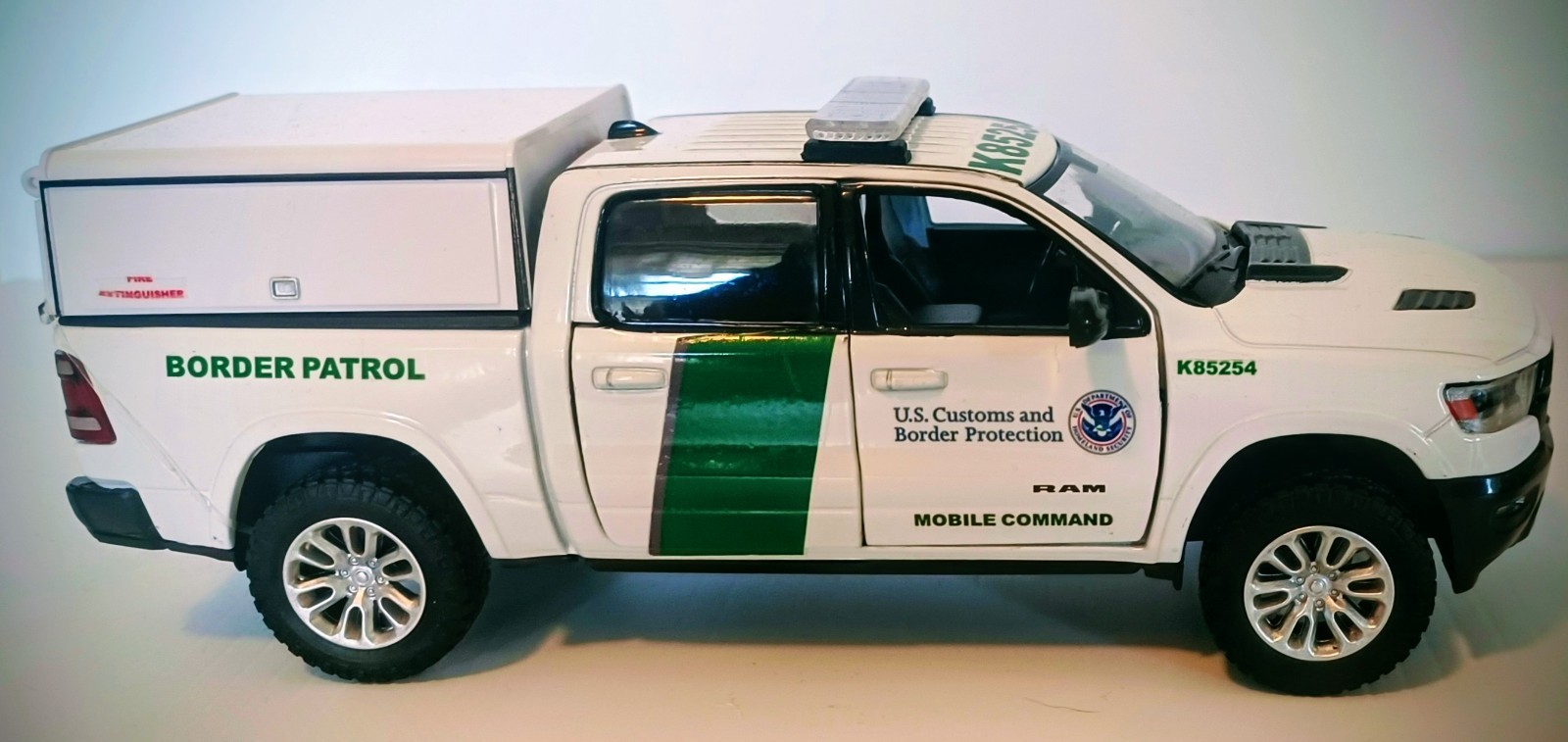 U.S. Border Patrol MotorMax 2019 Ram 1500 Ram Rebel Crew Cab 1/24 Scale U.S. Border Patrol MotorMax 2019 Ram 1500 Ram Rebel Crew Cab 1/24 Scale