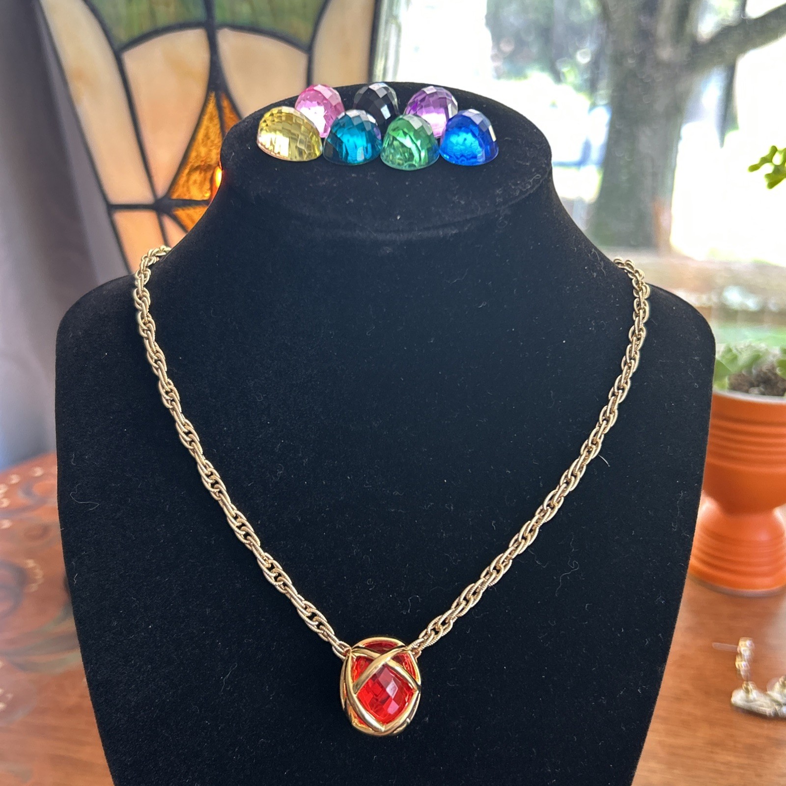 Vintage Joan Rivers Necklace 8 Cabochon Interchangeable Gold Tone on Monet Chain Vintage Joan Rivers Necklace 8 Cabochon Interchangeable Gold Tone on Monet Chain