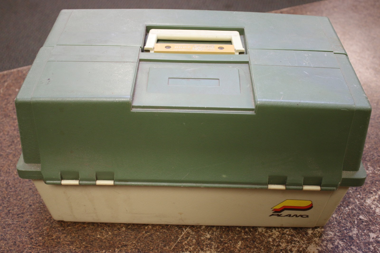 Plano 8606 Tackle Box Vintage Large Green Tan 6-Tray Hip Roof USA
