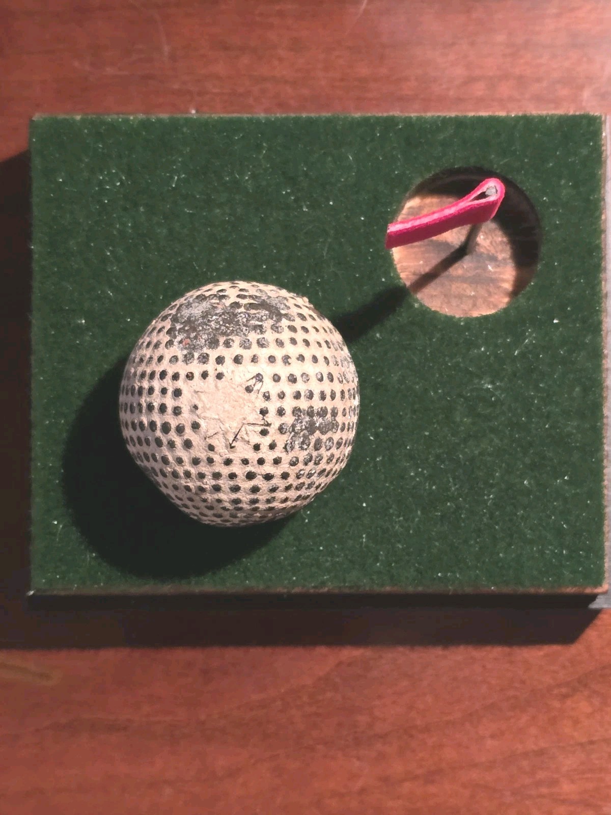 VERY RARE & UNUSUAL SMALL BRAMBLE GIBSON STAR GOLF BALL 1910